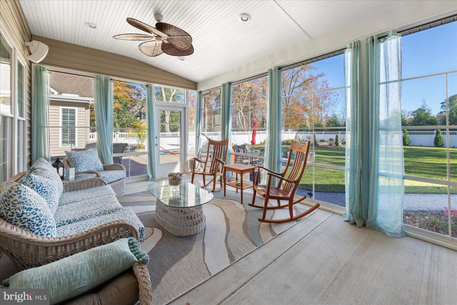 PARKERS POINTE - Residential