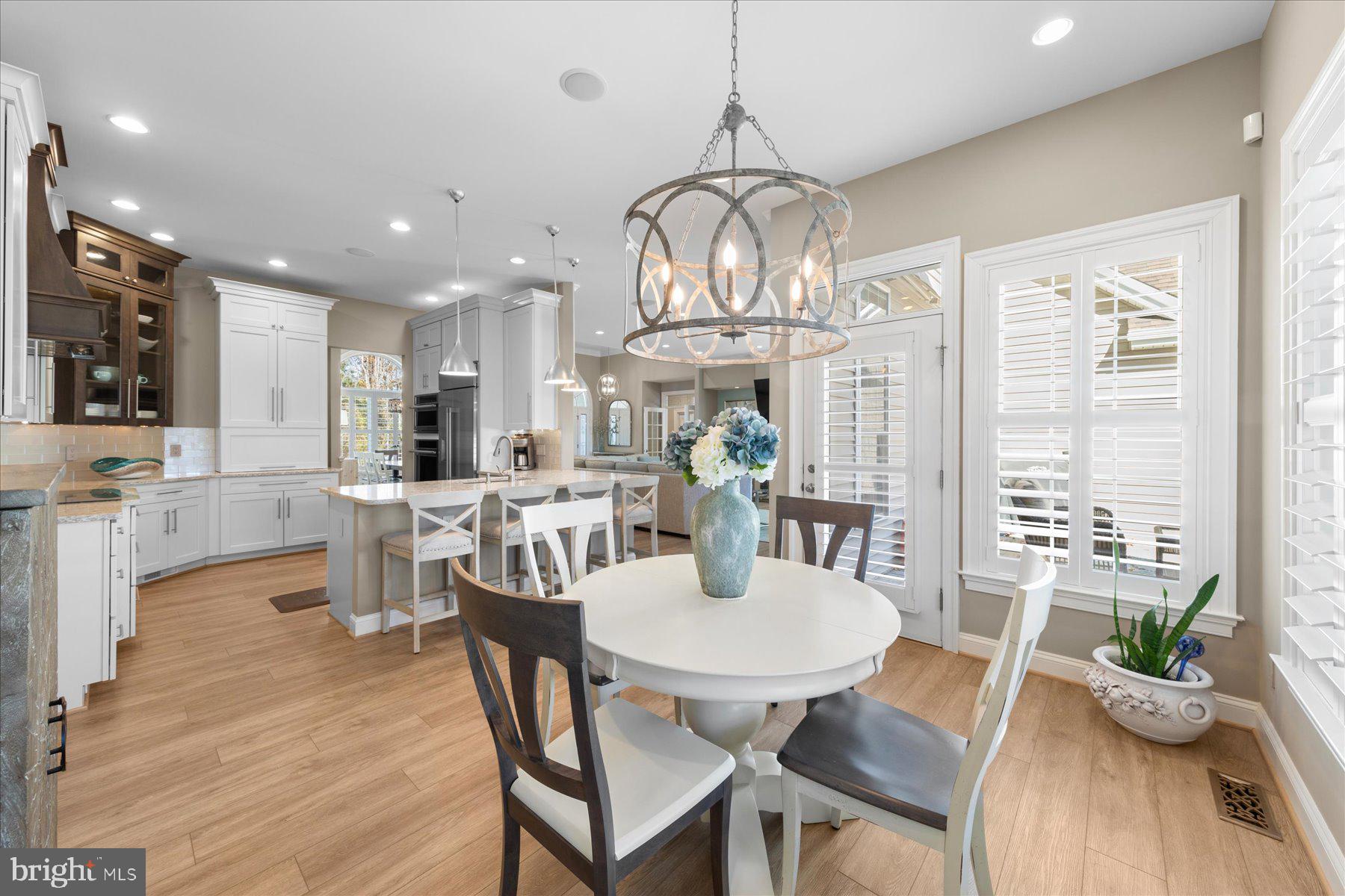 PARKERS POINTE - Residential