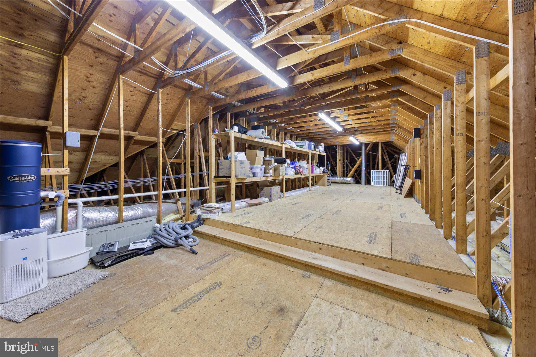 PARKERS POINTE - Residential