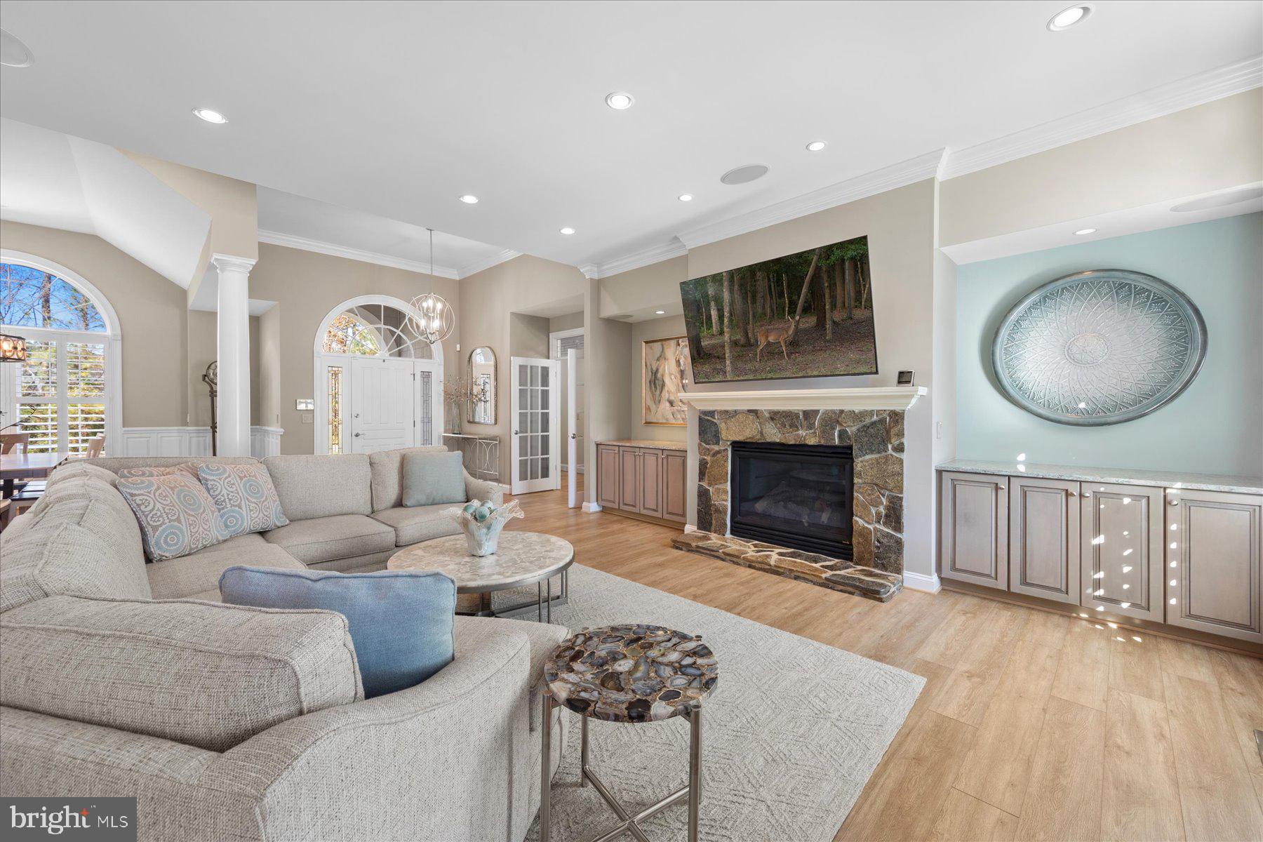 PARKERS POINTE - Residential