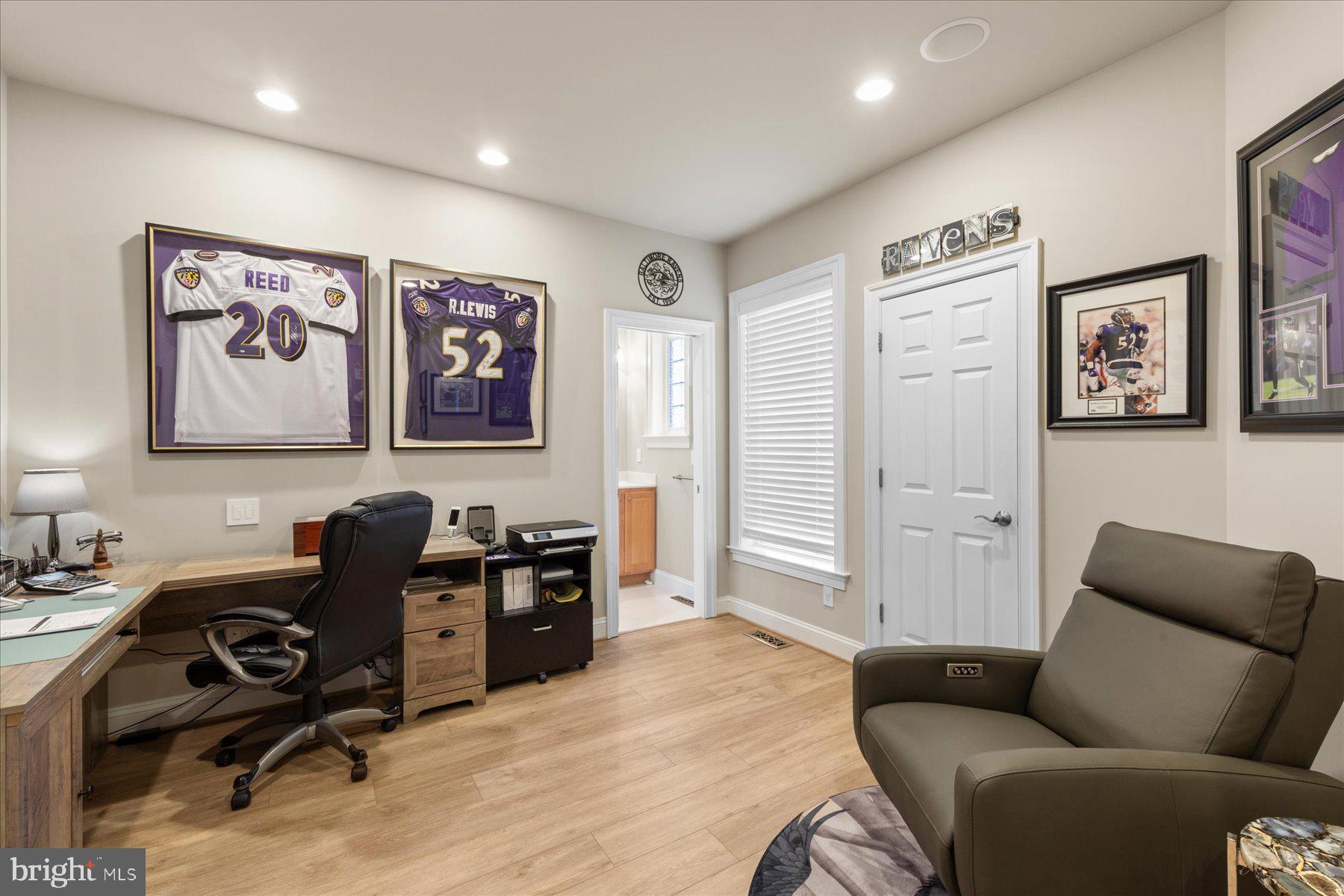 PARKERS POINTE - Residential