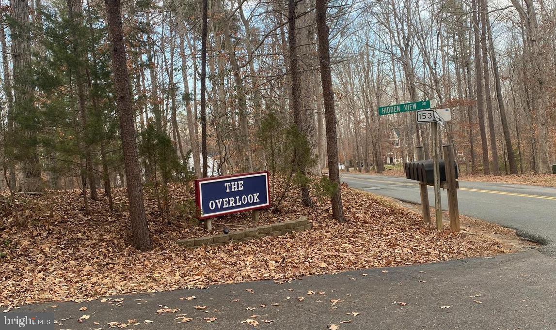 STUBBS OVERLOOK - Land