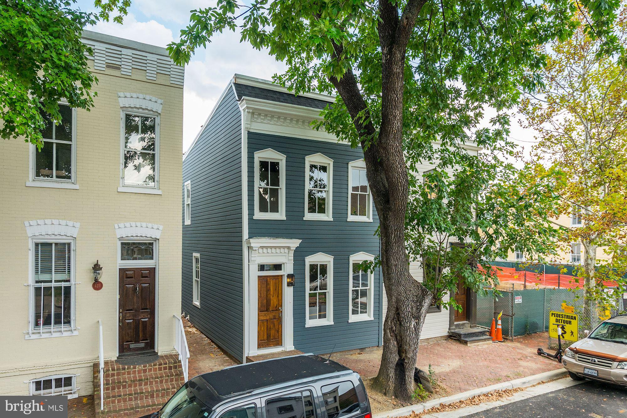 OLD TOWN ALEXANDRIA - Residential