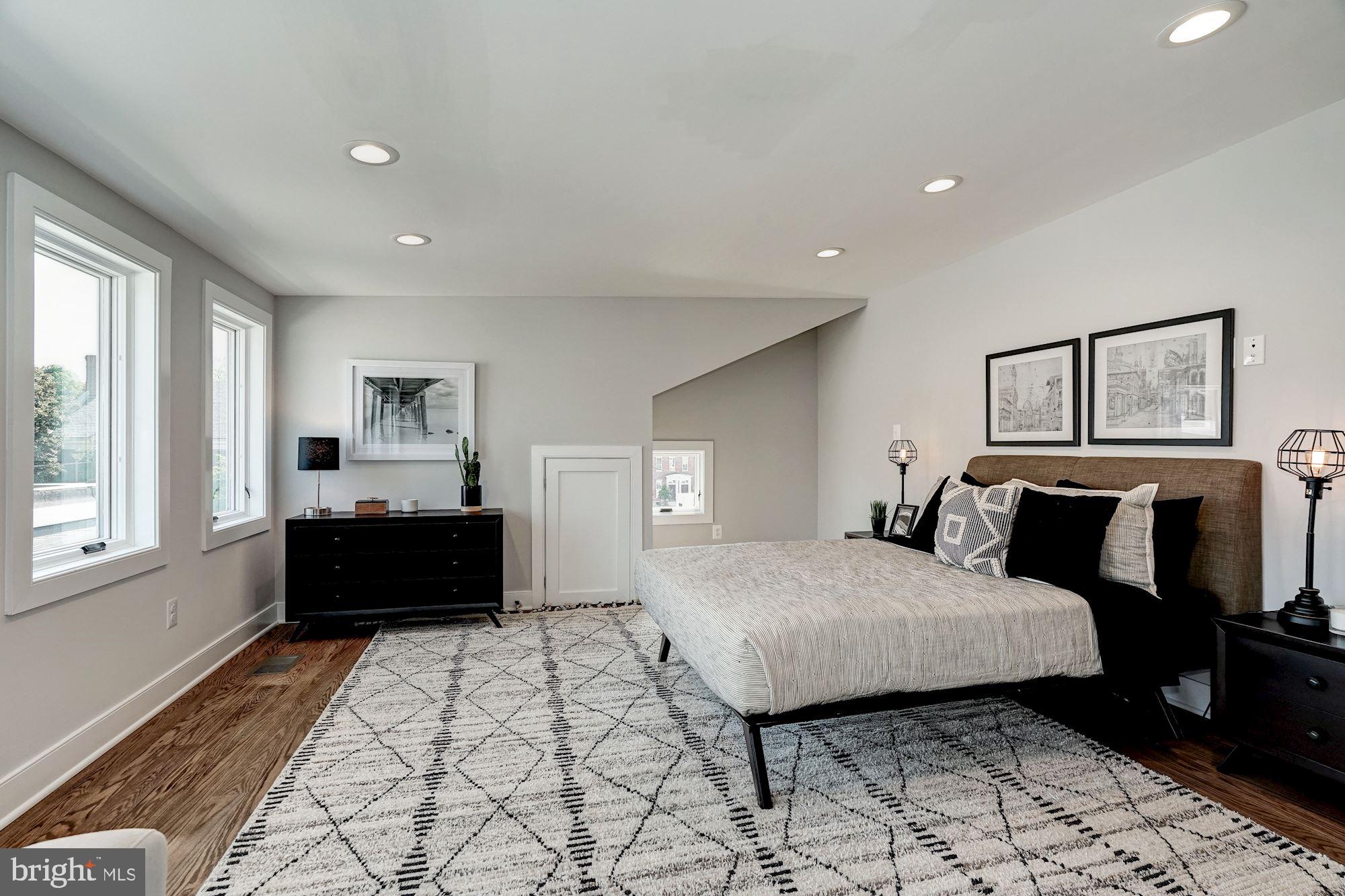 OLD TOWN ALEXANDRIA - Residential