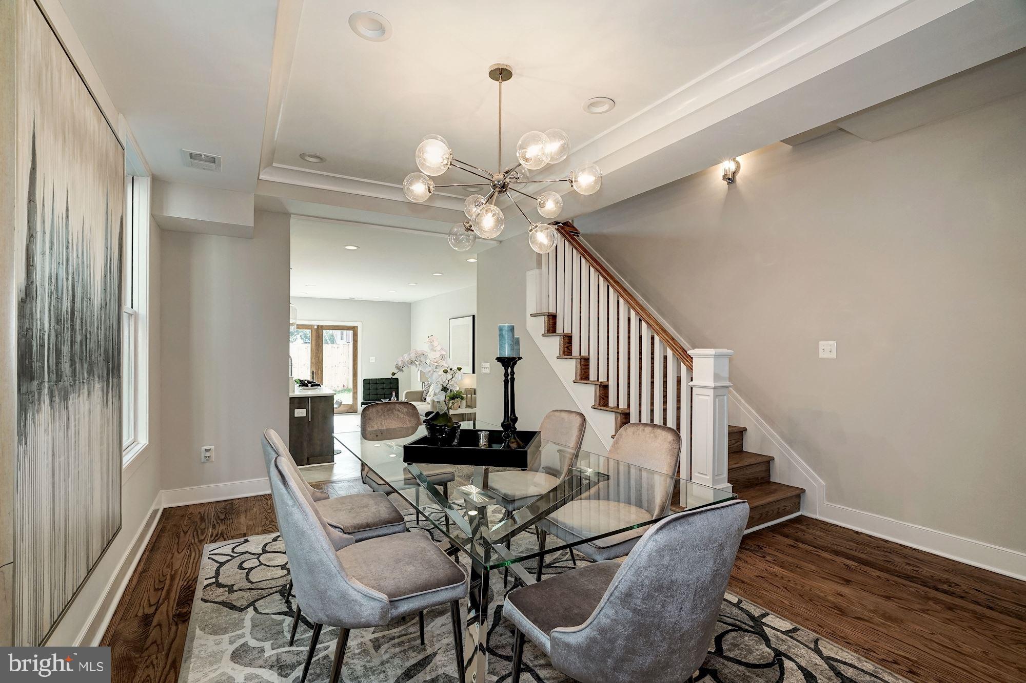 OLD TOWN ALEXANDRIA - Residential