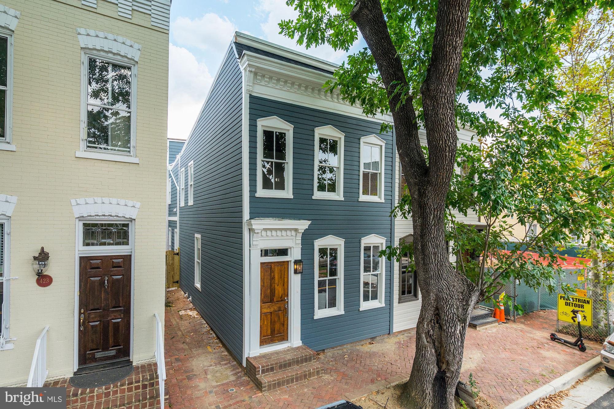 OLD TOWN ALEXANDRIA - Residential