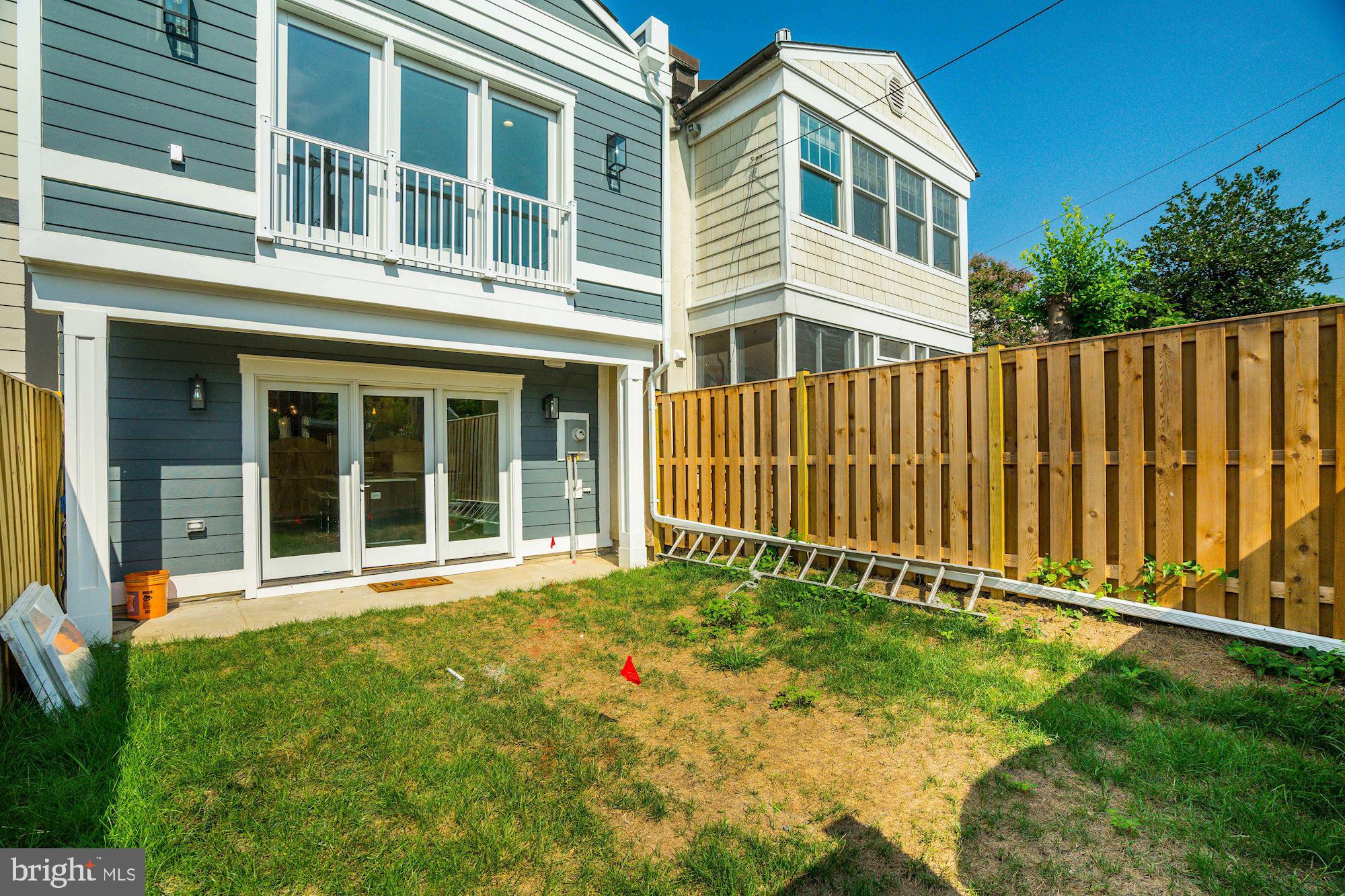 OLD TOWN ALEXANDRIA - Residential