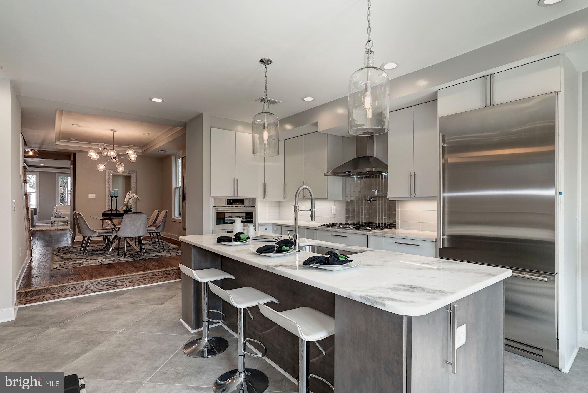 OLD TOWN ALEXANDRIA - Residential