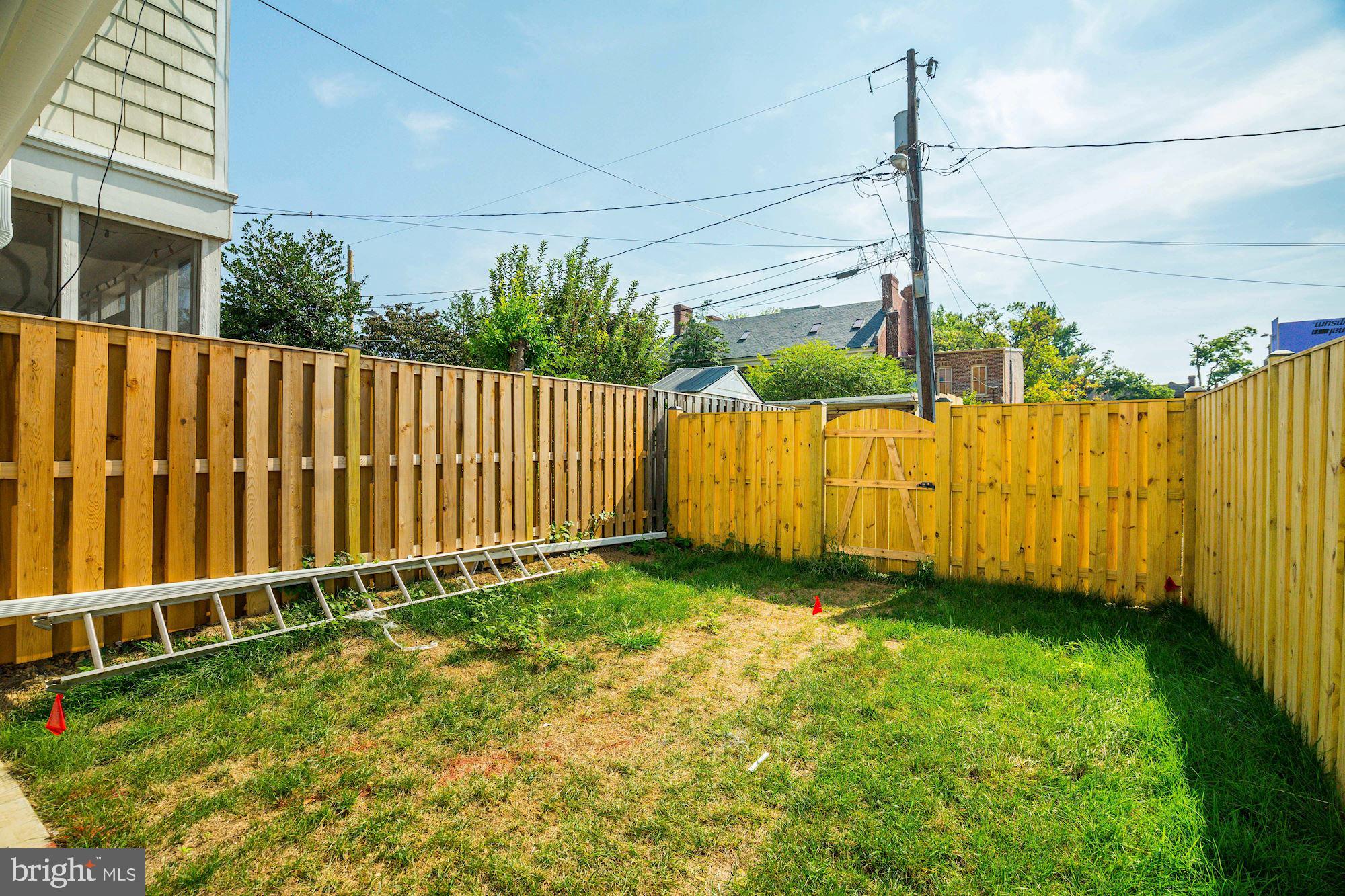 OLD TOWN ALEXANDRIA - Residential