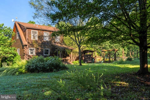 Homes For Sale - 100 Linden Lane<br/> Rappahannock County, FLINT HILL, VA 22627