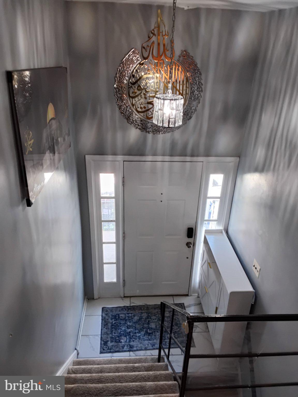2123 RAVENWOOD ROAD