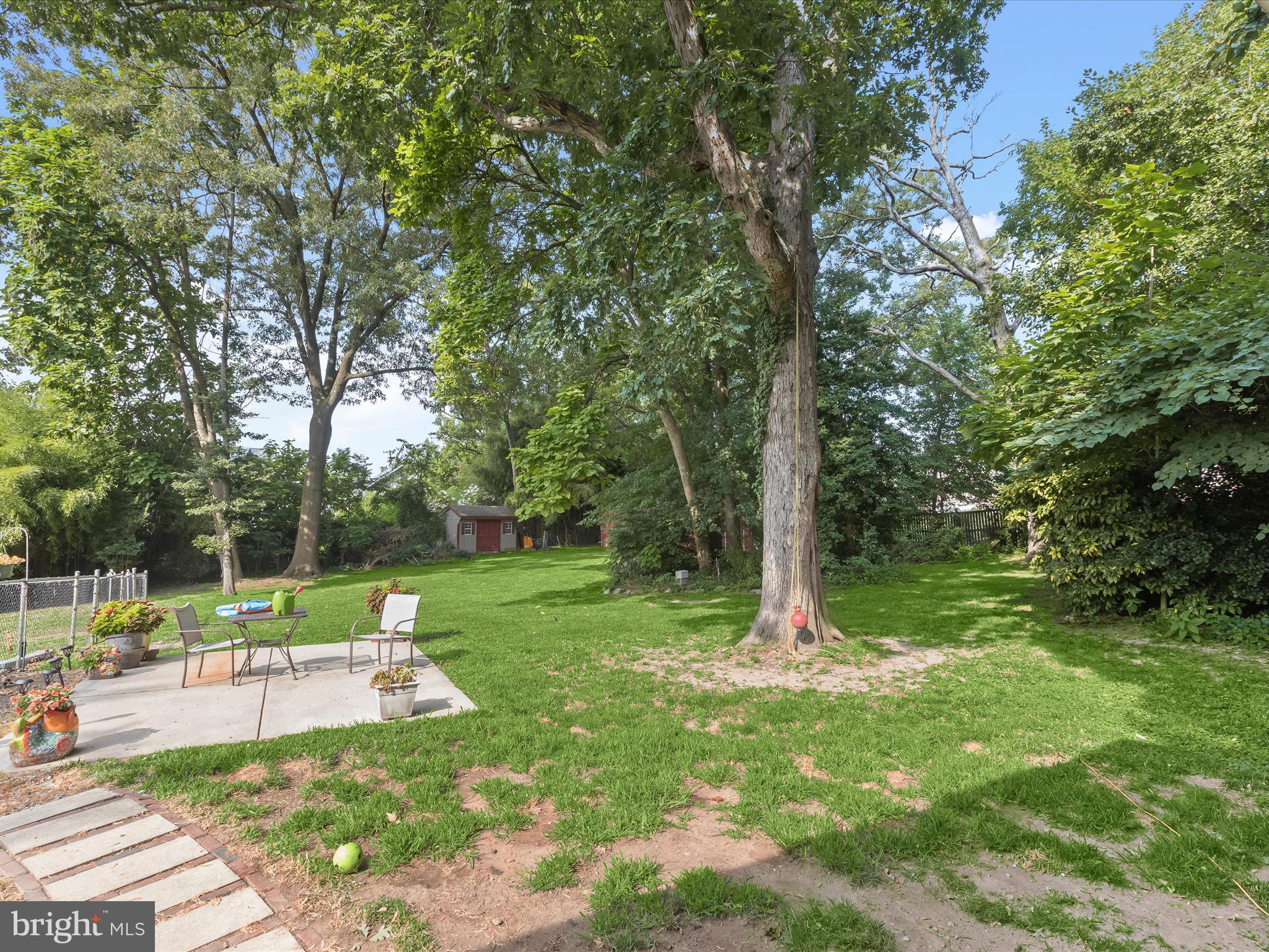 RIDGE GROVE - Residential