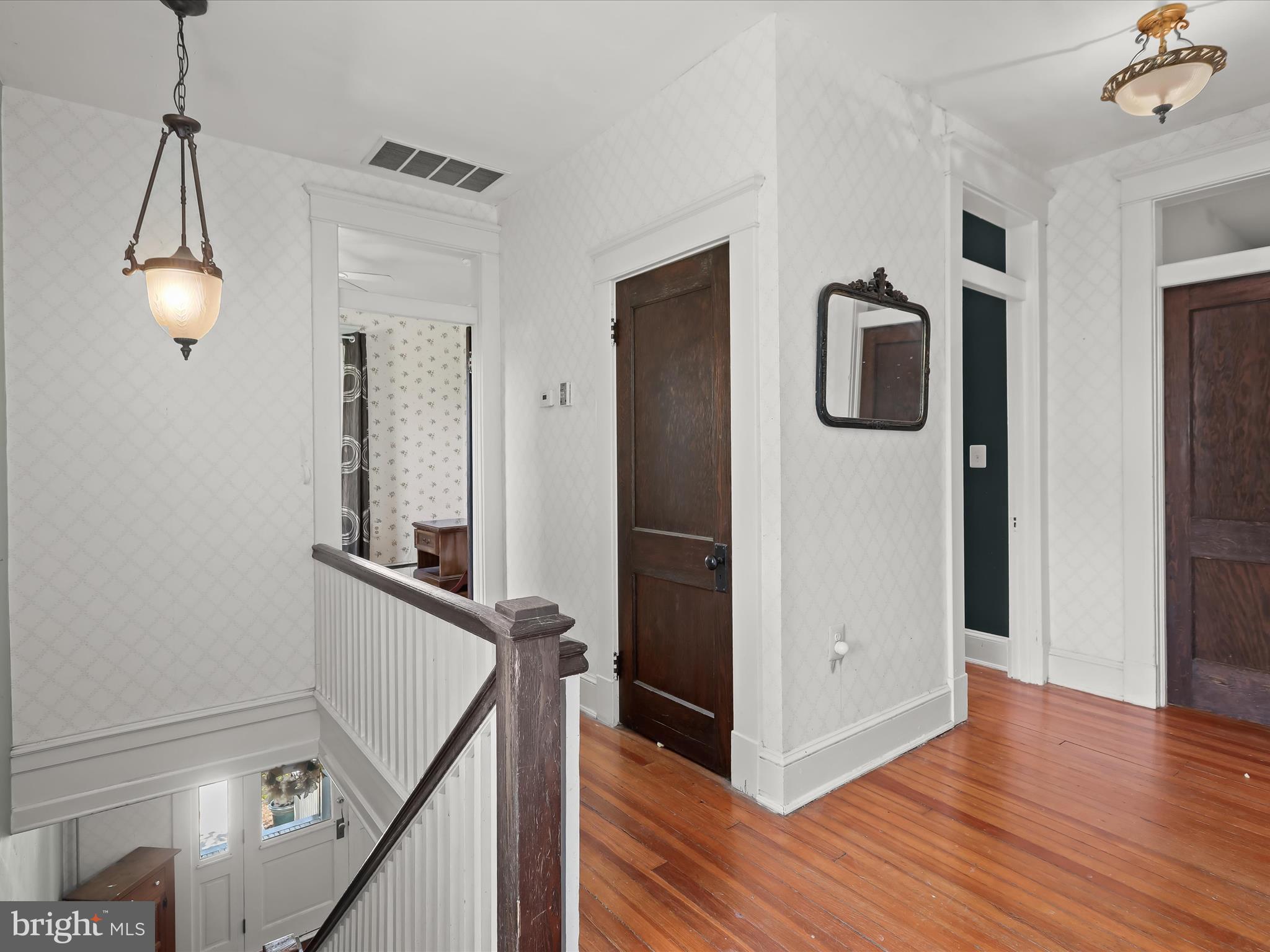 RIDGE GROVE - Residential