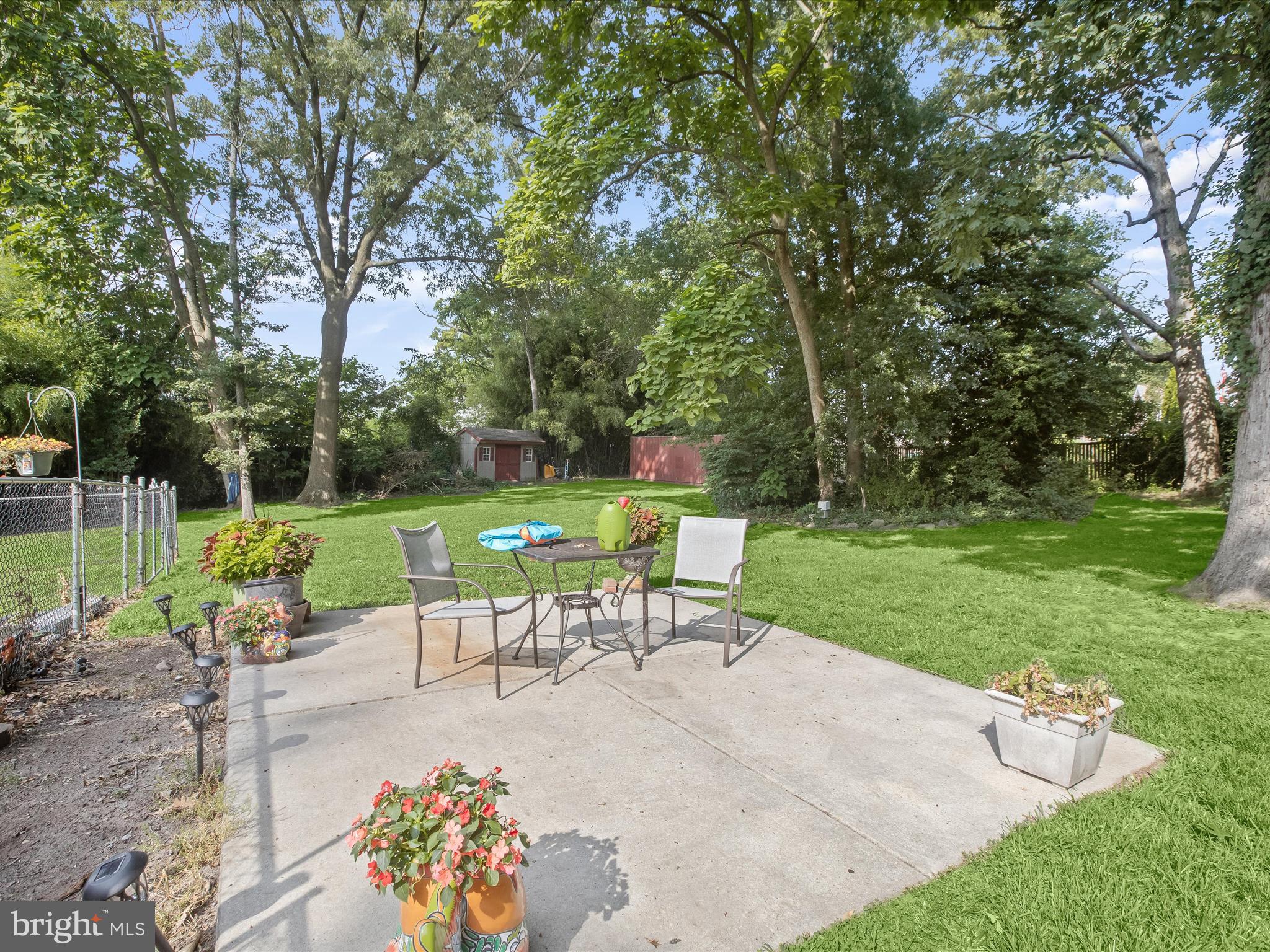 RIDGE GROVE - Residential