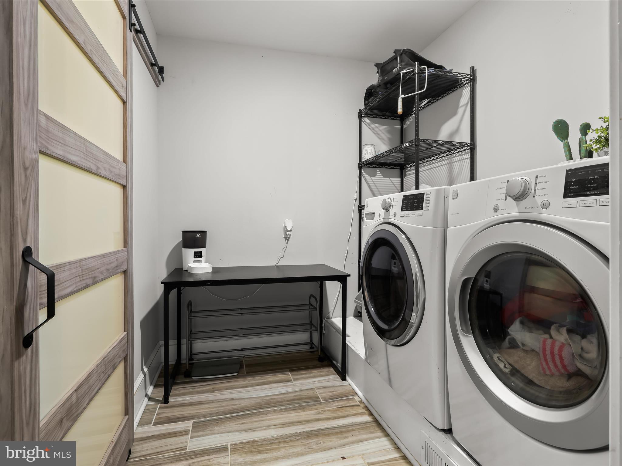 RIDGE GROVE - Residential