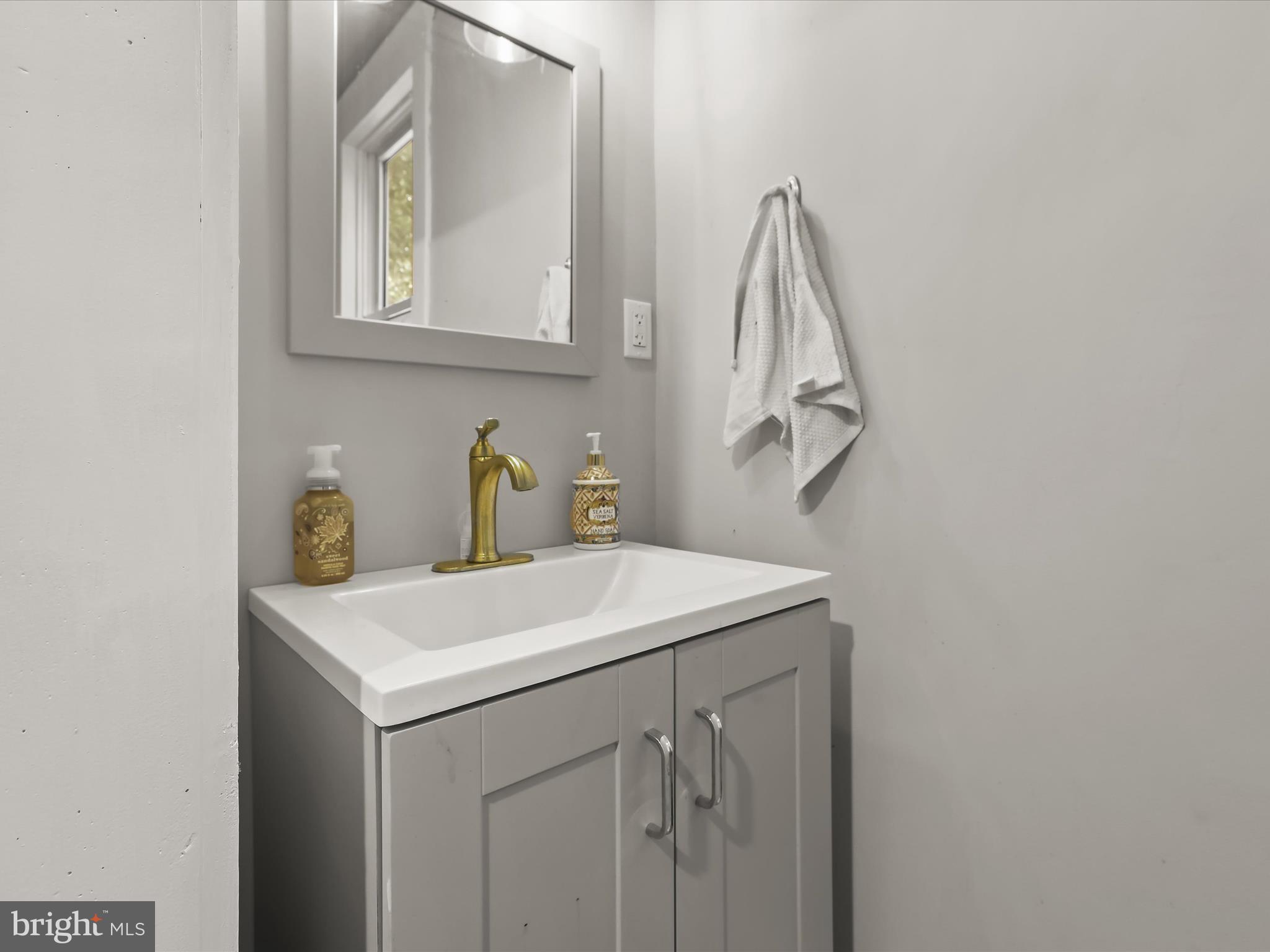 RIDGE GROVE - Residential