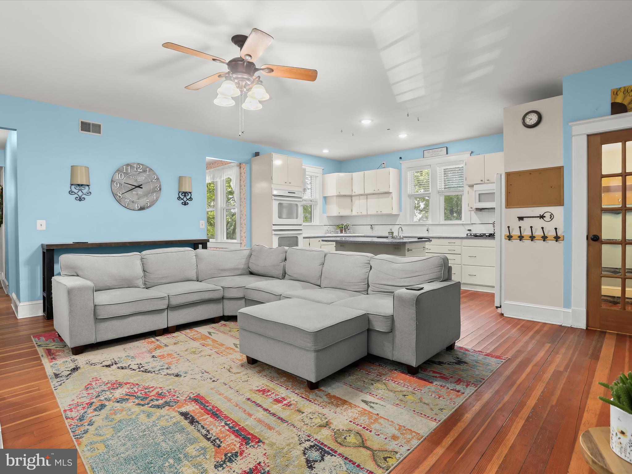 RIDGE GROVE - Residential