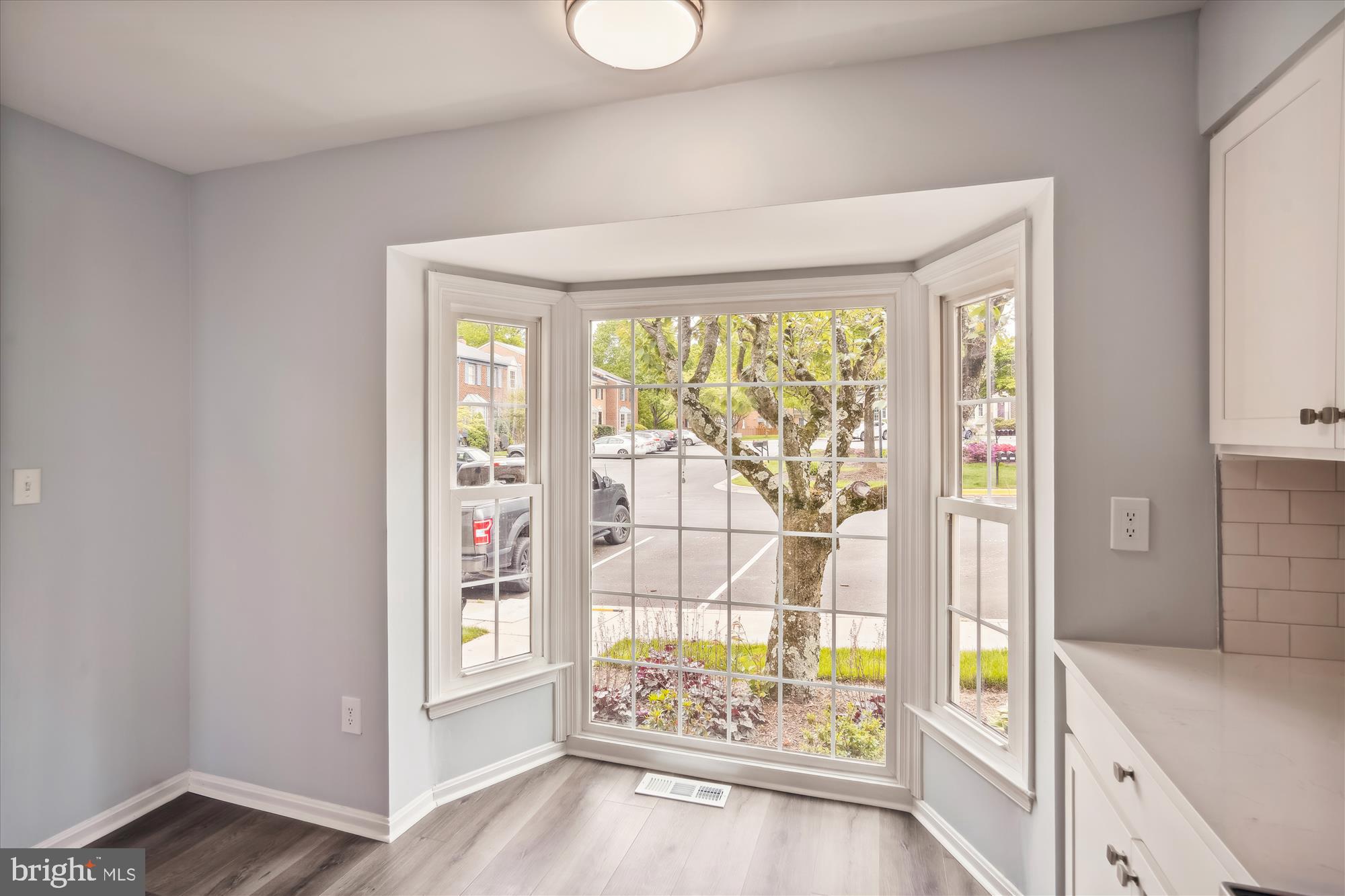 BAY HILLS TANGLEWOOD - Residential