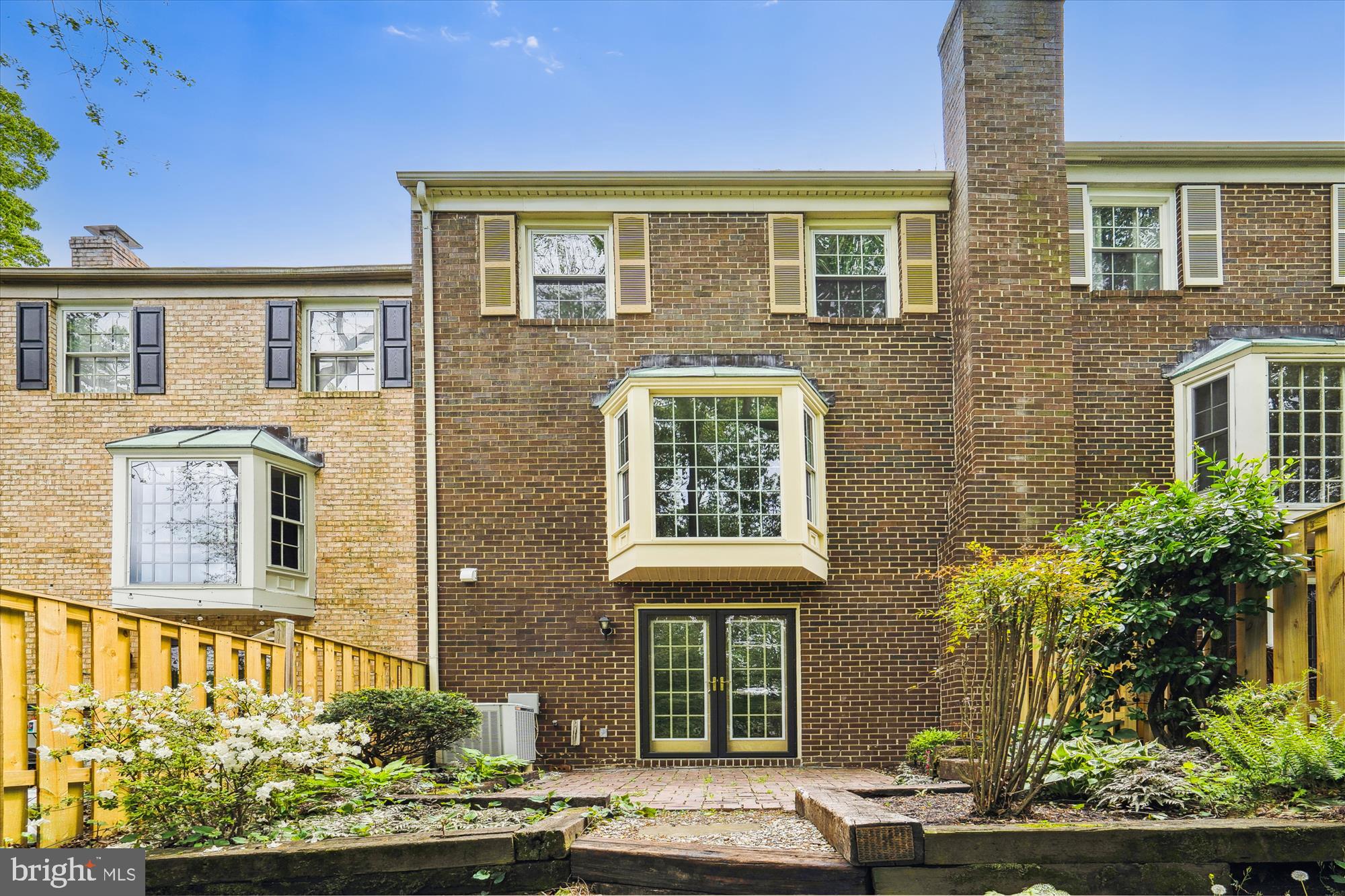 BAY HILLS TANGLEWOOD - Residential