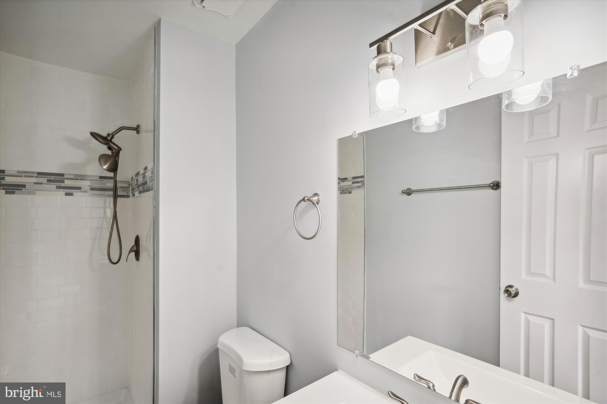 BAY HILLS TANGLEWOOD - Residential