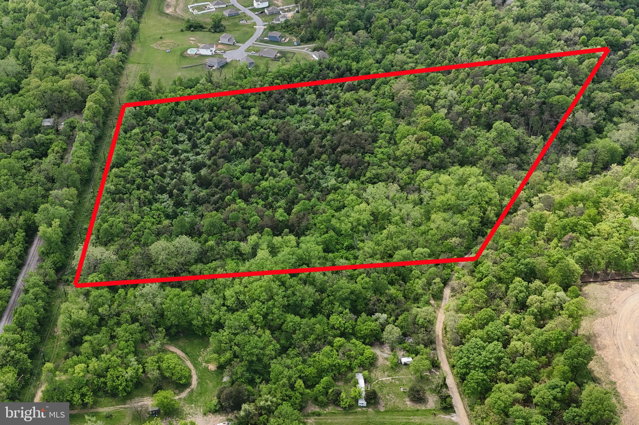 SHALE PIT DRIVE