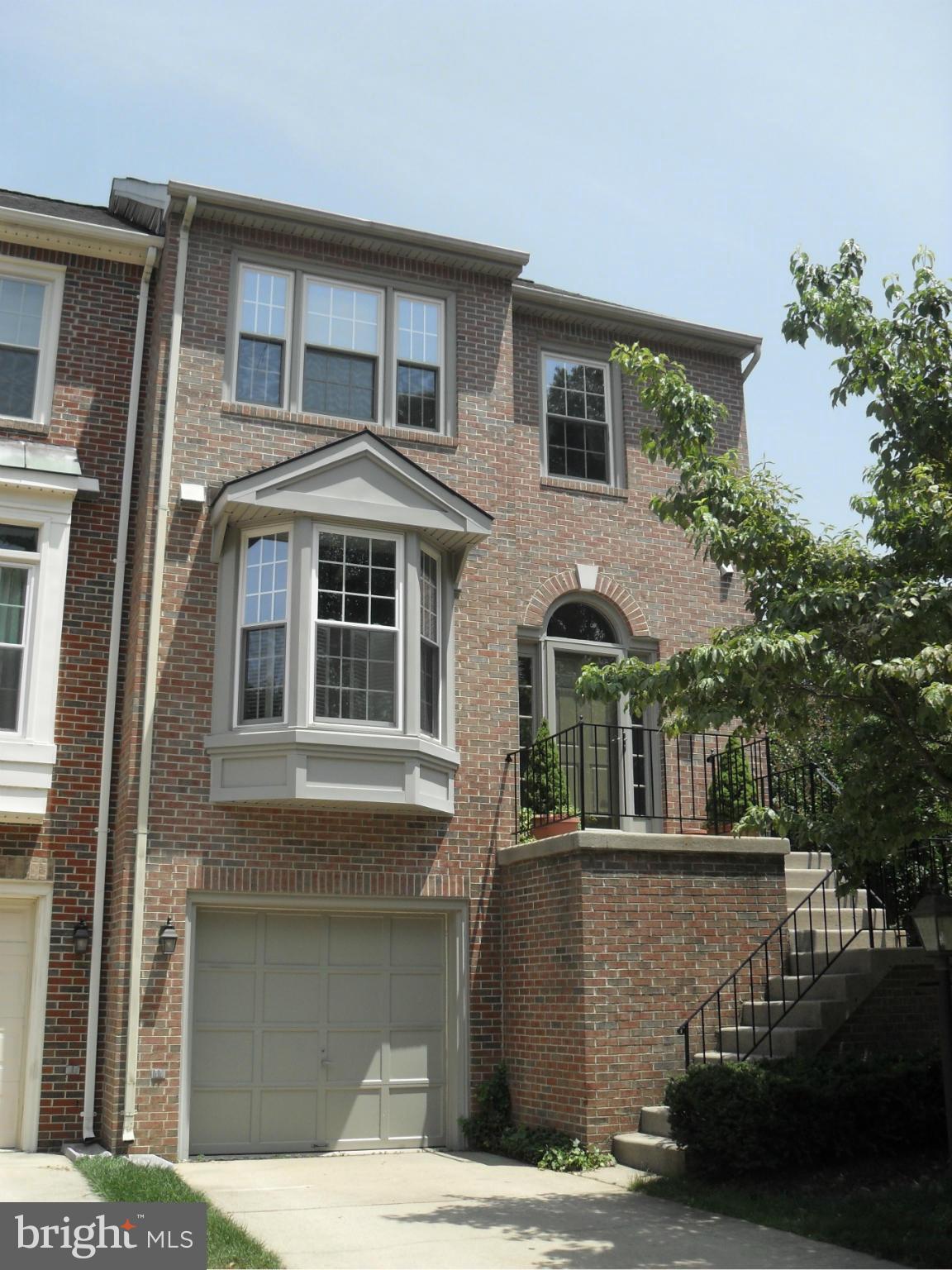 PENDERBROOK - Residential