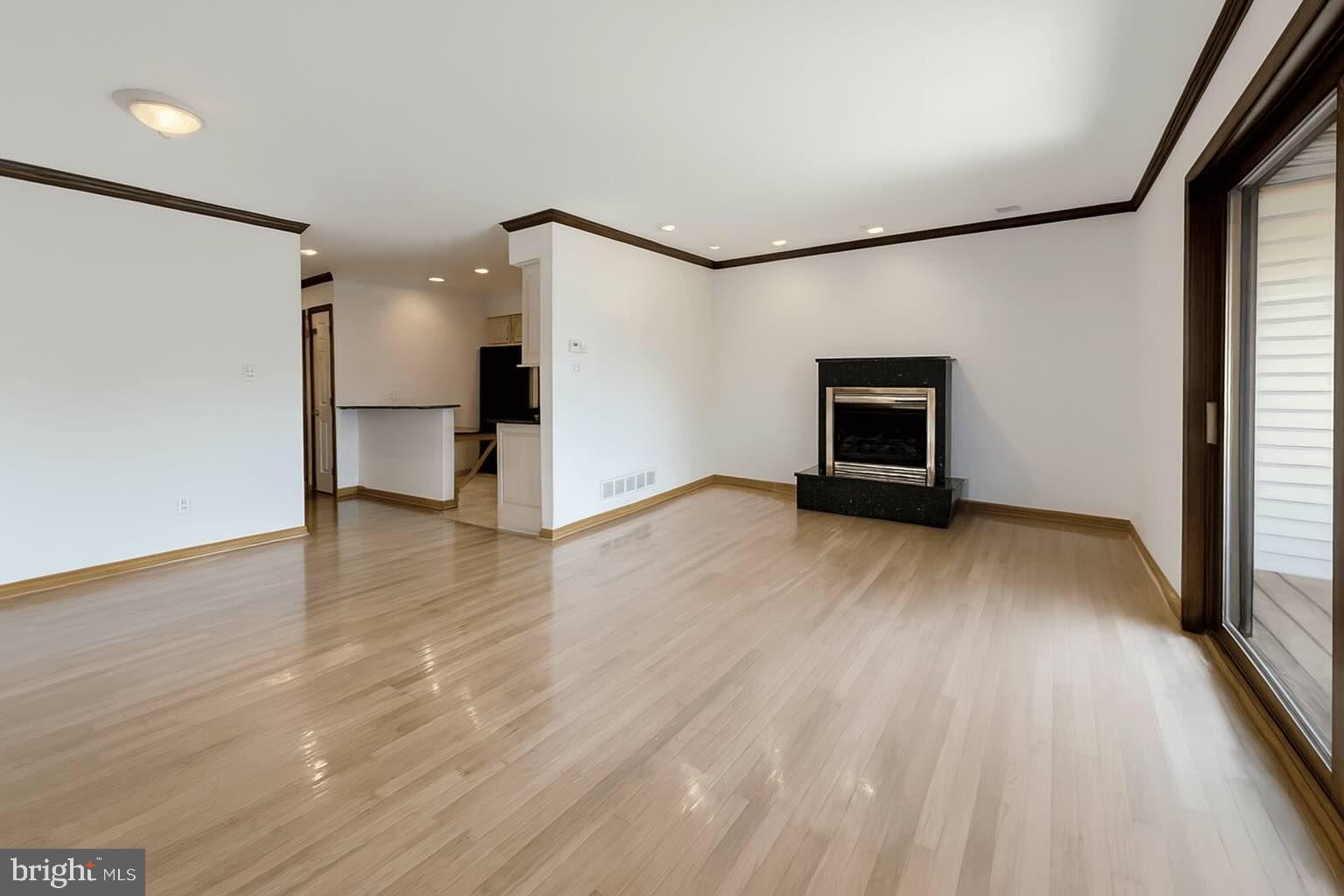 532 Gia Circle #B – Spacious 2-Bedroom Apartment with Private Deck in Clifton Heights
Live in comfort at 532 Gia Circle #B, a bright and inviting second-floor apartment featuring two bedrooms and one bathroom. The fully stocked kitchen makes meal prep easy and enjoyable, while the open living space flows naturally to a private deck, perfect for relaxing or entertaining outdoors.
This home includes central air for year-round comfort, natural gas heating, and washer/dryer hookups (tenants are responsible for replacement if needed). Garage access for one car adds convenience, and off-street parking is included.
Enjoy a great location in Clifton Heights with a functional layout, modern amenities, and outdoor space that makes this apartment feel like home. Schedule a showing today!