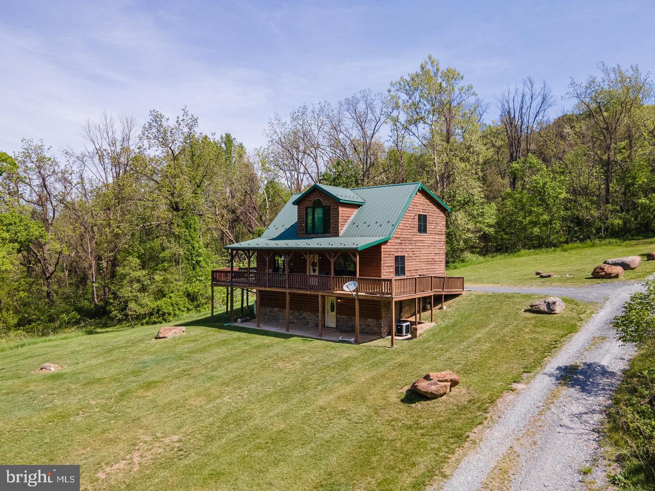 215 SIMS LANE