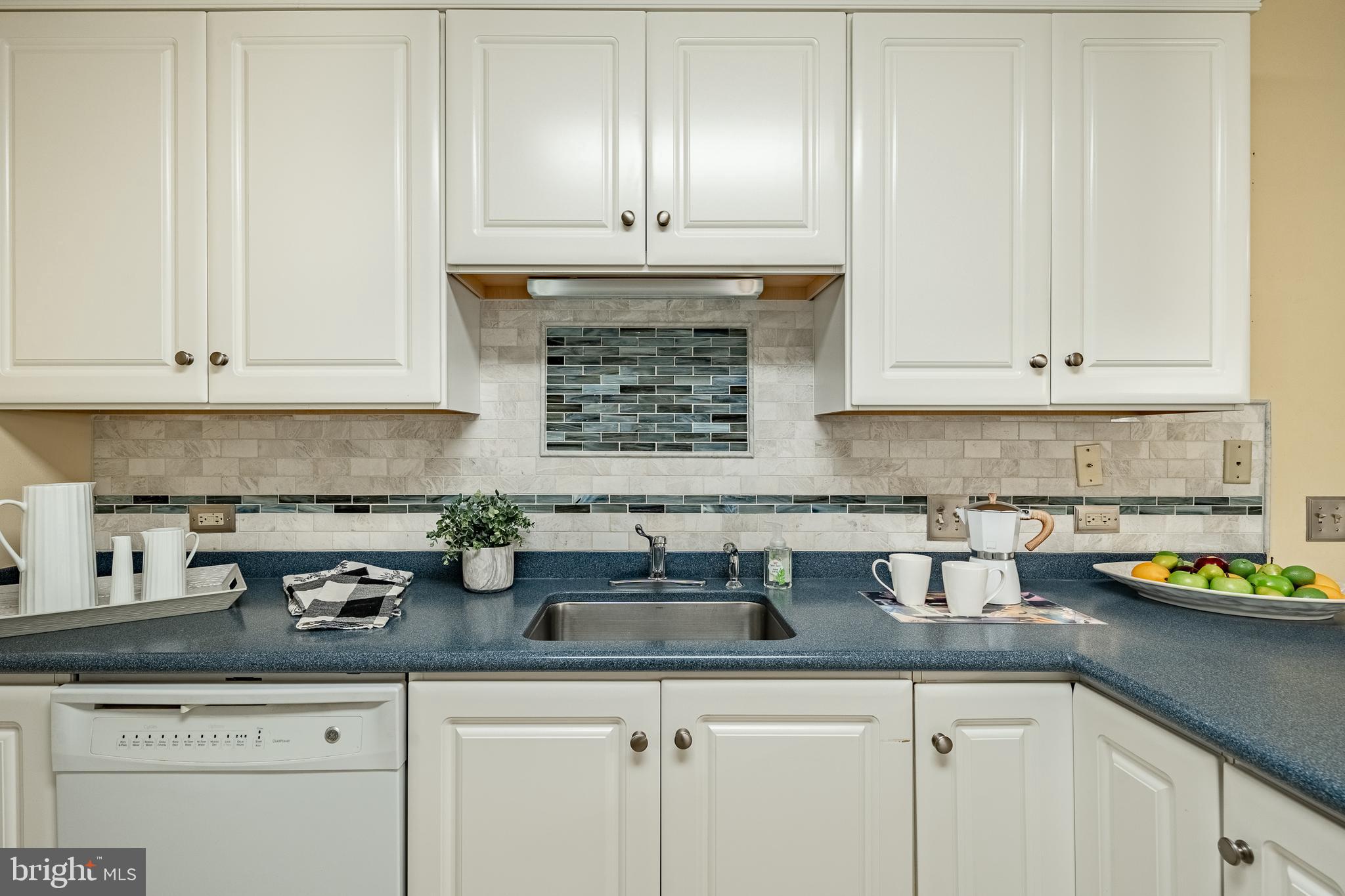 WINDSOR AT GLEN MI - Residential