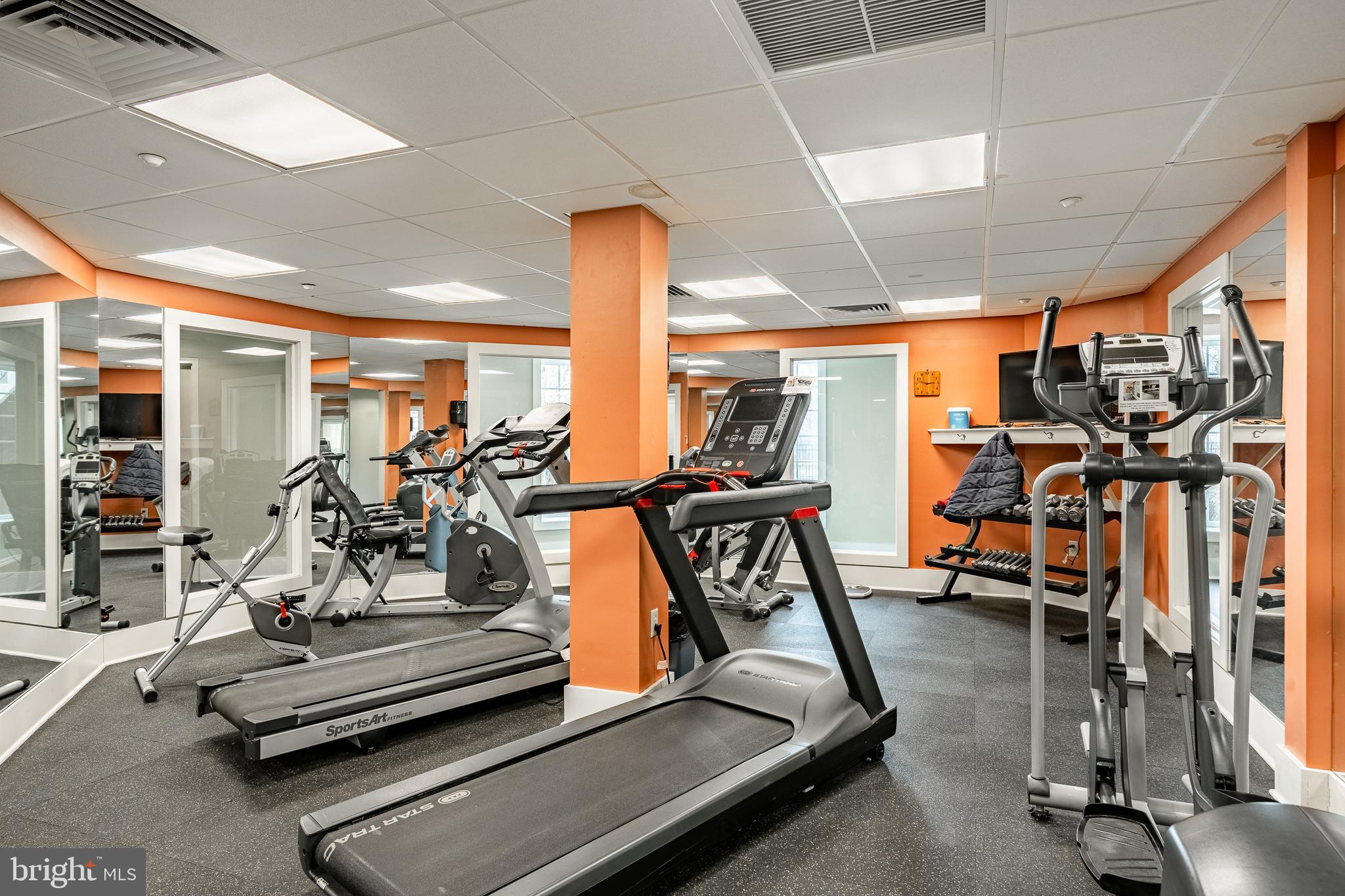 WINDSOR AT GLEN MI - Residential