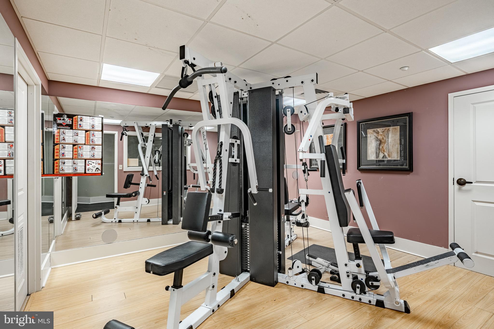 WINDSOR AT GLEN MI - Residential