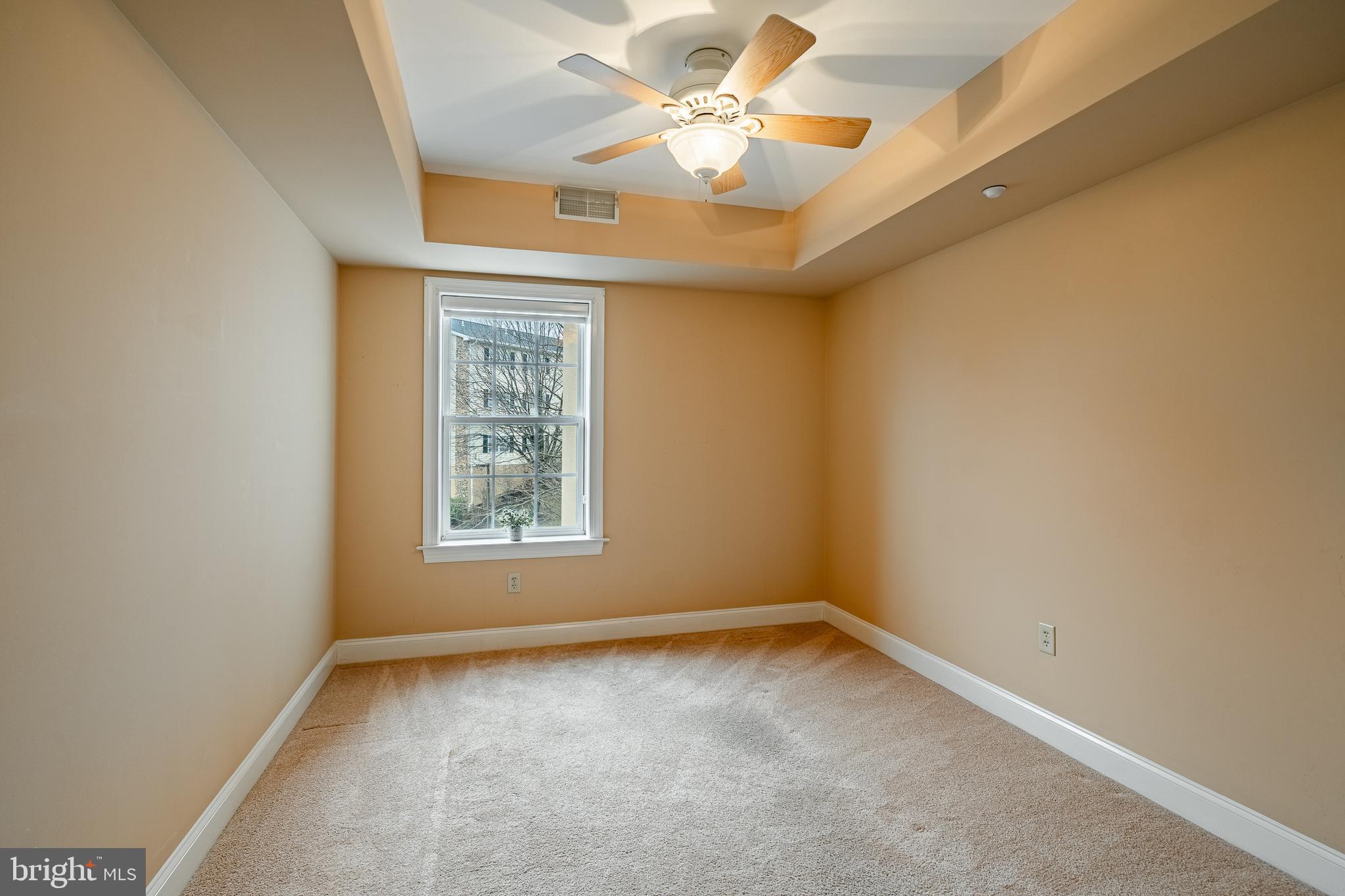 WINDSOR AT GLEN MI - Residential