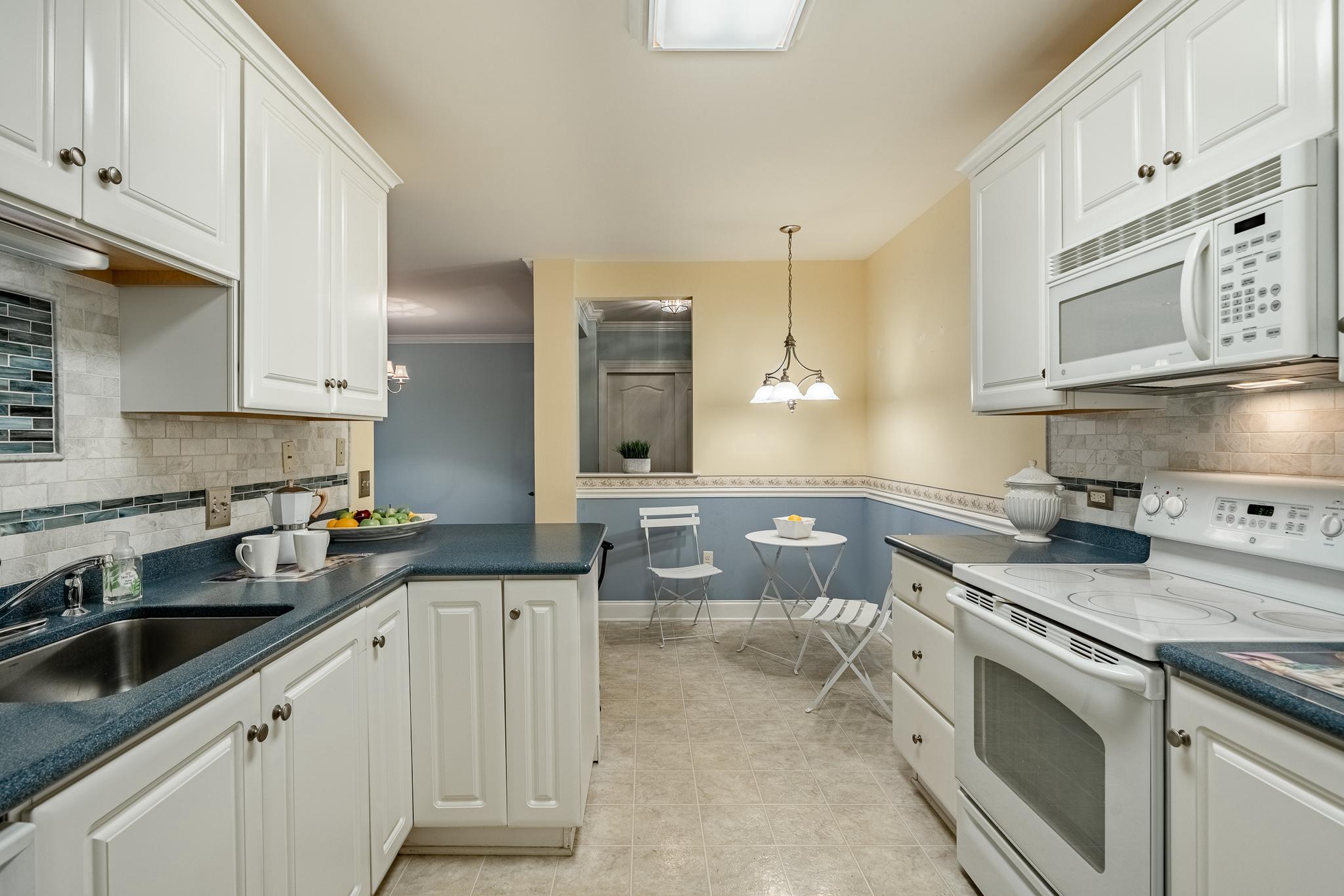 WINDSOR AT GLEN MI - Residential