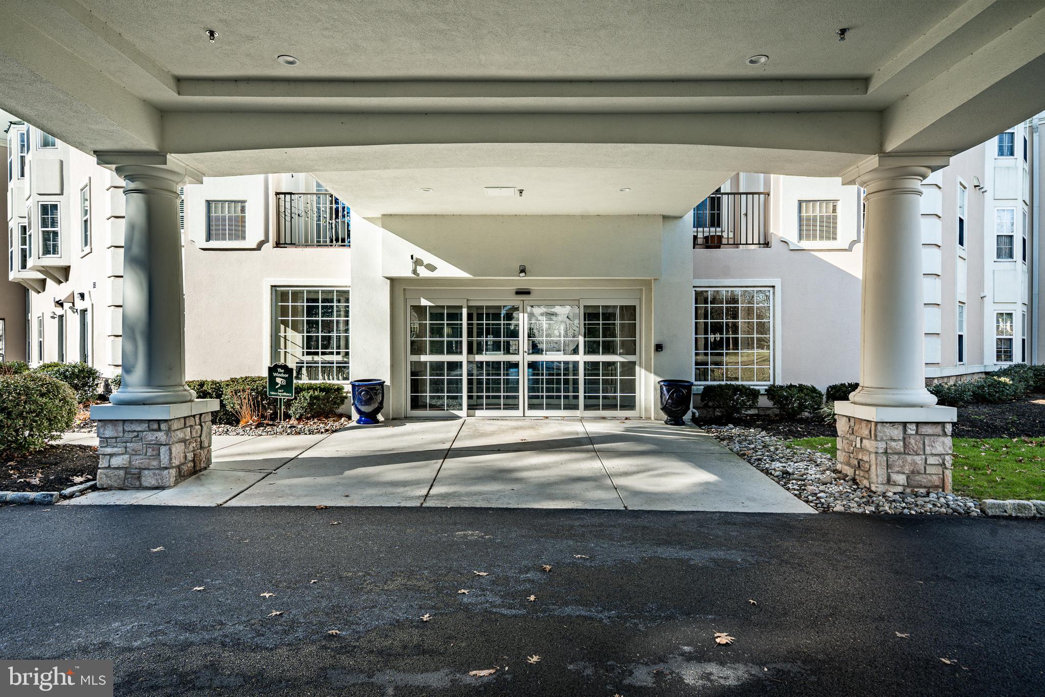 WINDSOR AT GLEN MI - Residential