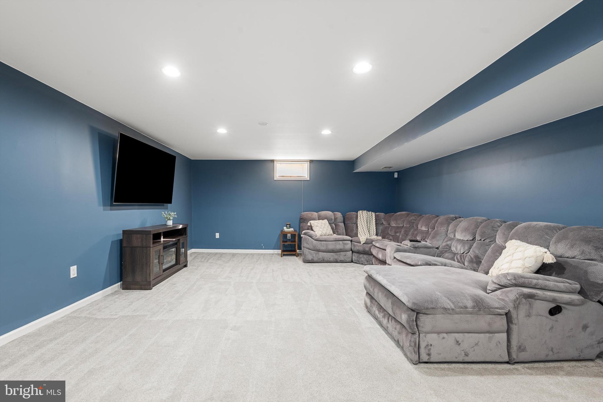 SHERIDAN ESTATES - Residential