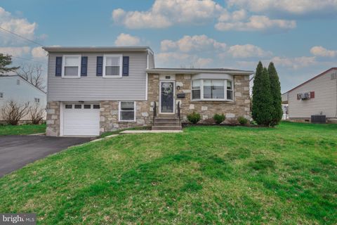 31 W END DRIVE LANSDALE PA 19446