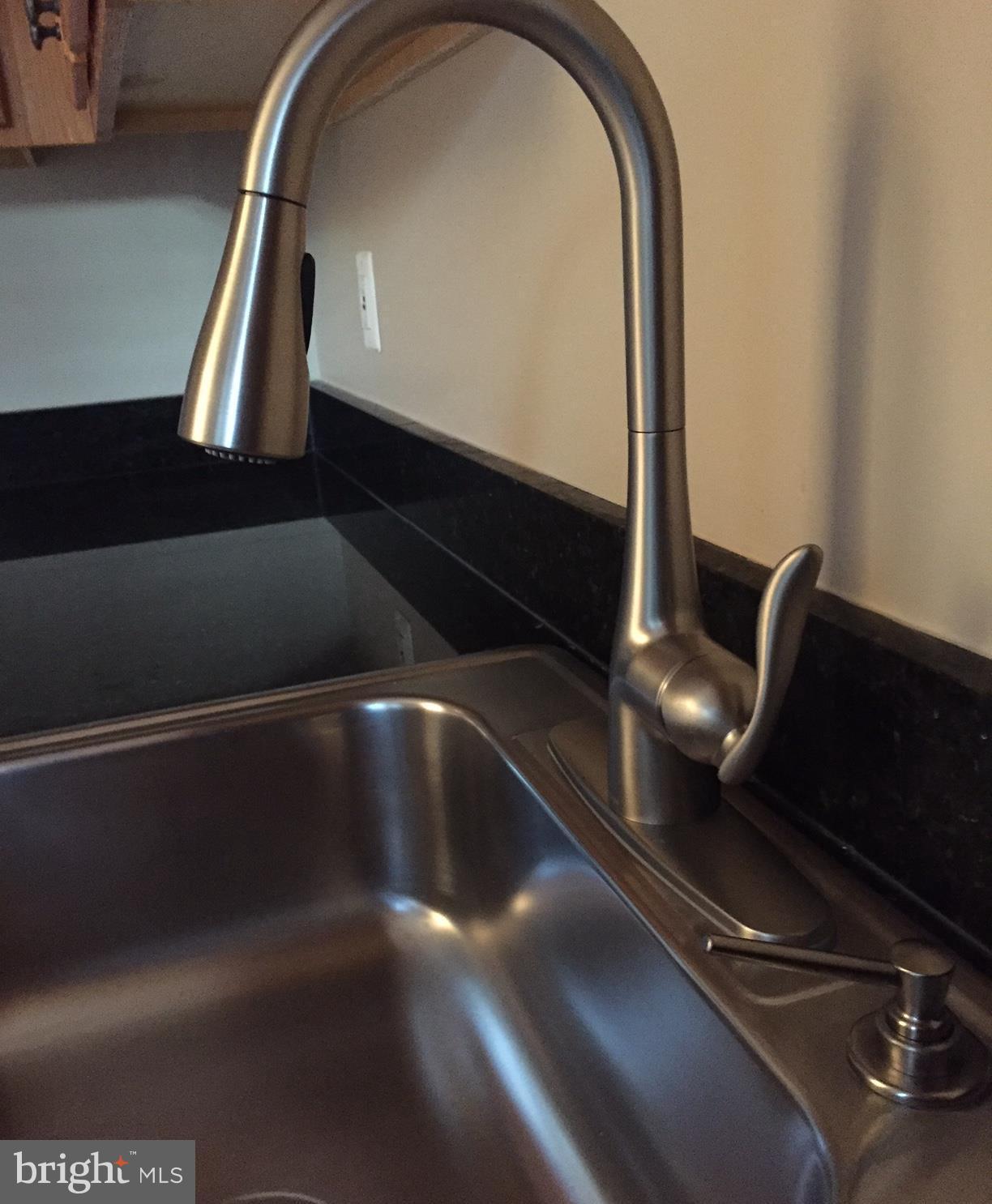 RANDOM HILLS - Residential Lease