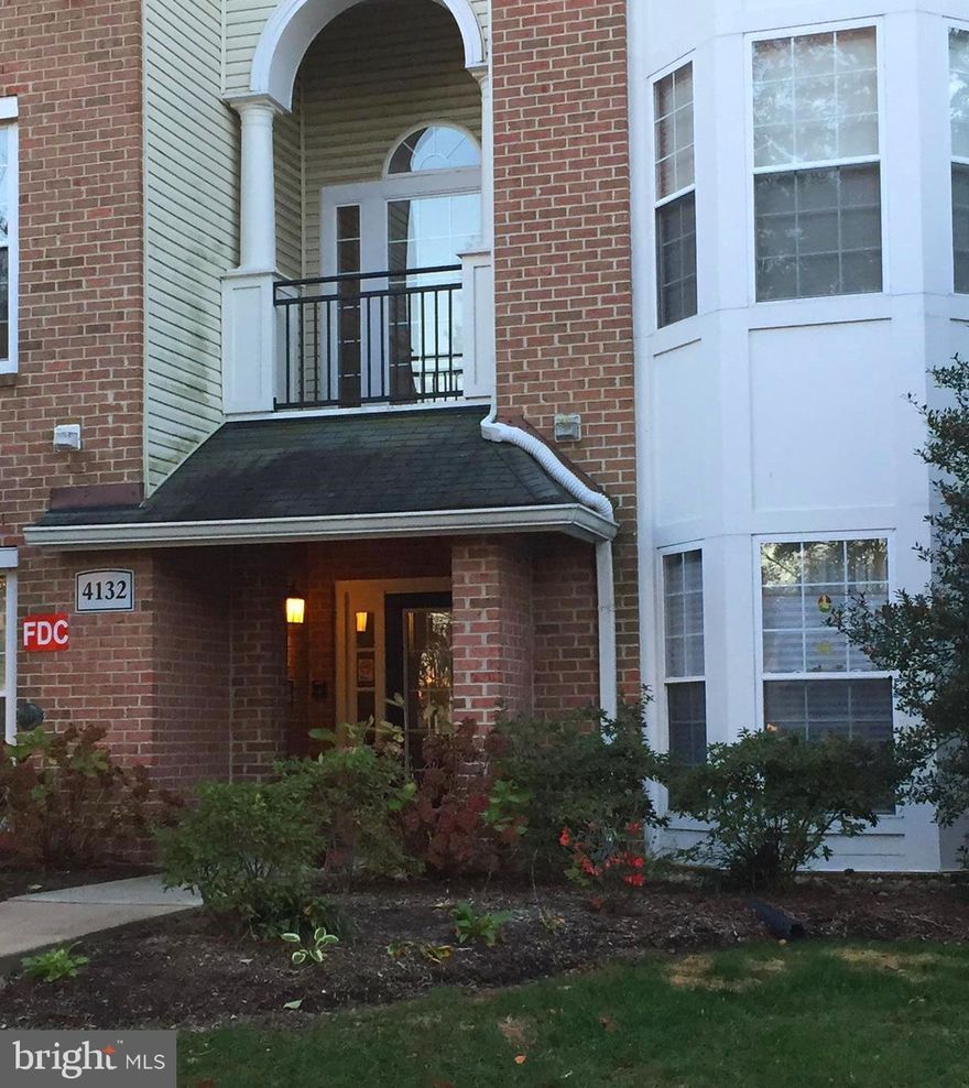 GREAT LOCATION in the sought after Random Hills community-- this convenient first floor 2BD/2BA Condo has all the amenities on one-level living!  Welcome home to the comfortable open floor plan in this bright and spacious unit. The home features a Gas Fireplace in the living room which flows into the dining room with access to the Private Patio. The Primary BR has a W/I closet, and ensuite BA with dual sinks and soaking tub. The 2nd BR, on the opposite hall affords enhanced privacy, and has a W/I closet and ensuite jack & jill BA.  Enjoy the separate in-unit laundry room w/full-size W/D; Eat-in Kitchen w/Granite Counters; and 2 resident unassigned parking passes & 1 guest pass. A COMMUTER'S DREAM--easy access to Rt I-66; Rt 50 & Rt 29 & just minutes to nearby Wegmans, Fairfax Corner, Fair Oaks Mall, restaurants and entertainment. This fabulous condo is the perfect place to call home!  Comfort Living at its Best!