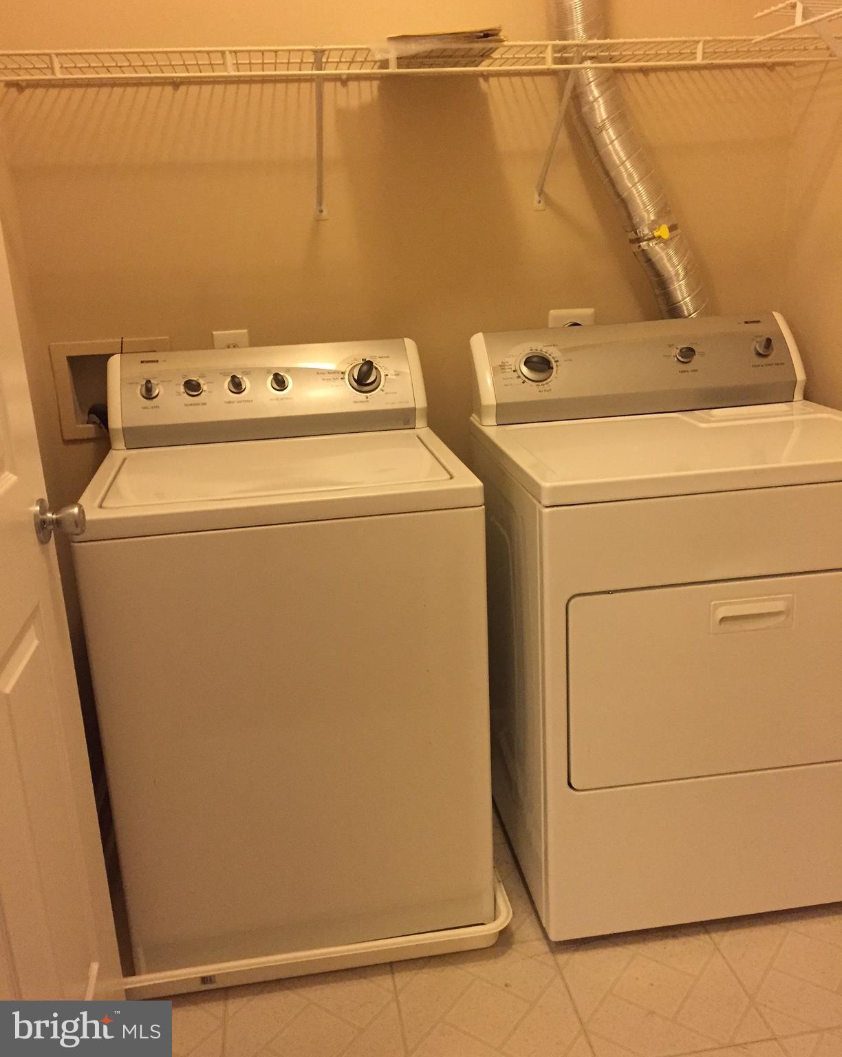 RANDOM HILLS - Residential Lease