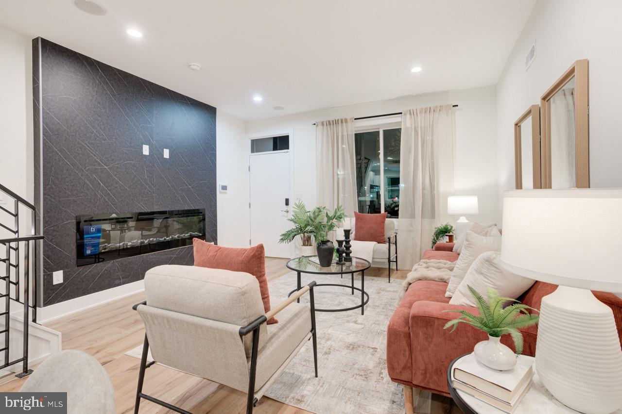 FISHTOWN - Residential