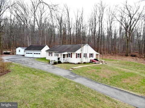 Photo of 900 SMOKESTOWN RD, DENVER, PA 17517 (MLS # PALA2029114)