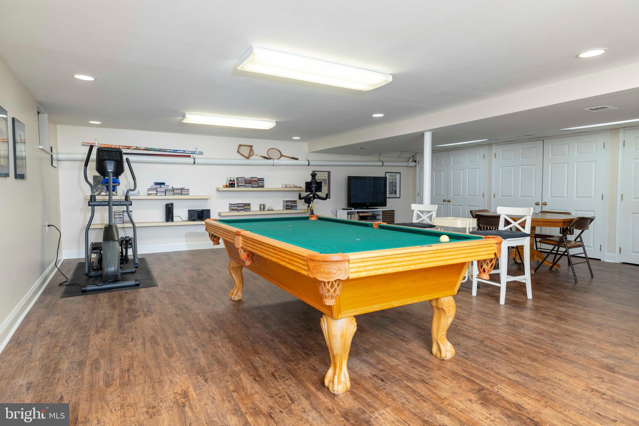 THE PINES - Residential