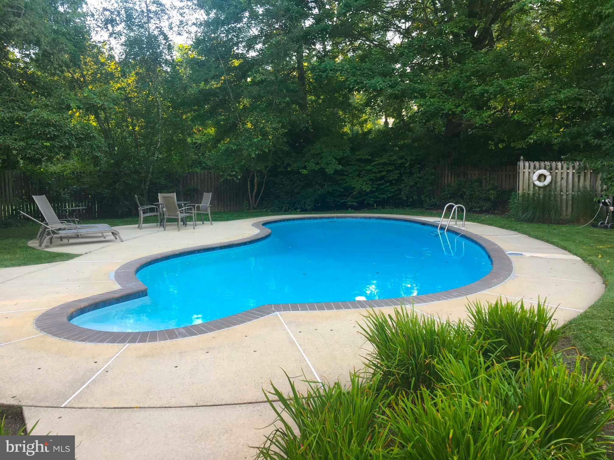 THE PINES - Residential