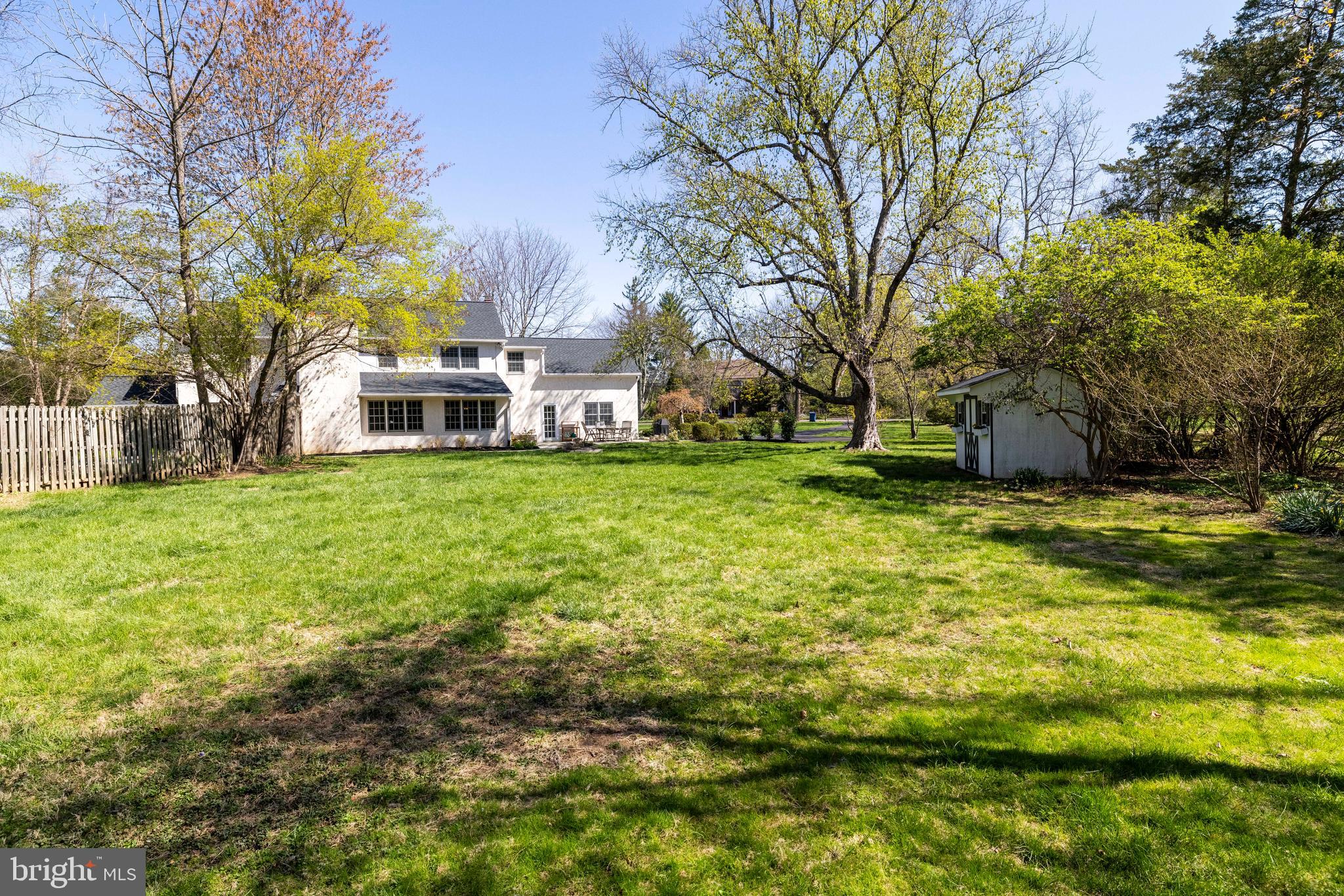 THE PINES - Residential