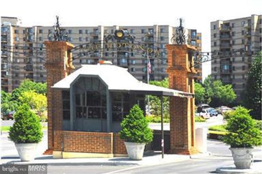 2 year lease Apt will be painted. 8th Floor with a view of the pool. 2 CAR GARAGE. Enjoy the luxury of Living at The Rotonda.   Facilities include  Indoor/outdoor pool, Tennis Court, Library, Beauty Saloon, Convenience Store and More.. Walk to Tyson 2 Shopping Mall ,Metro and Restaurants.Minutes to 495 Exit. Close to Washington DC, Dullas Airport and Major Other Locations.