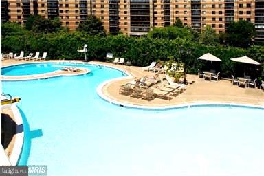 ROTONDA - Residential Lease