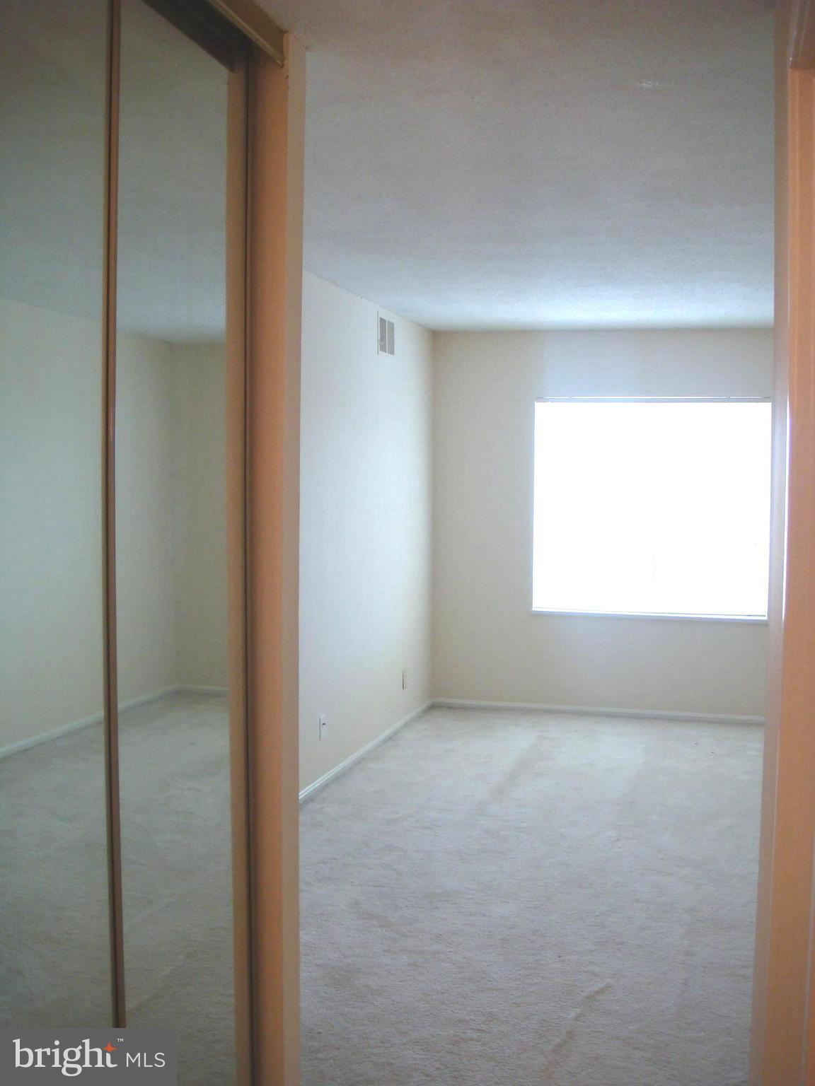 ROTONDA - Residential Lease