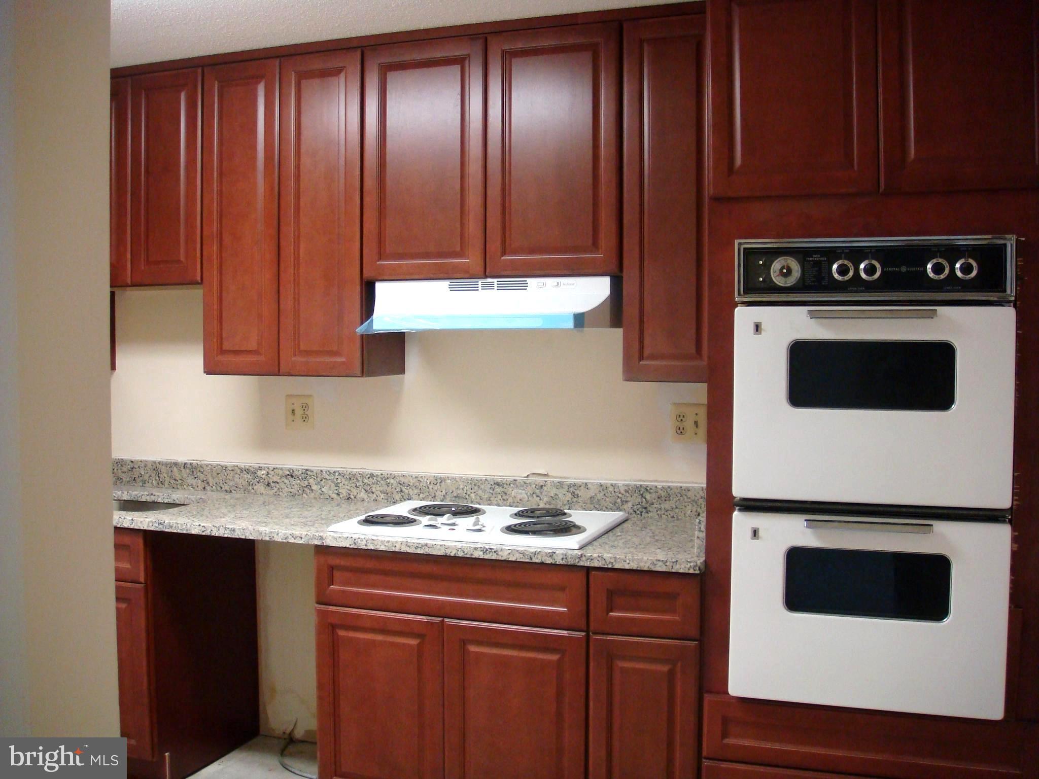 ROTONDA - Residential Lease