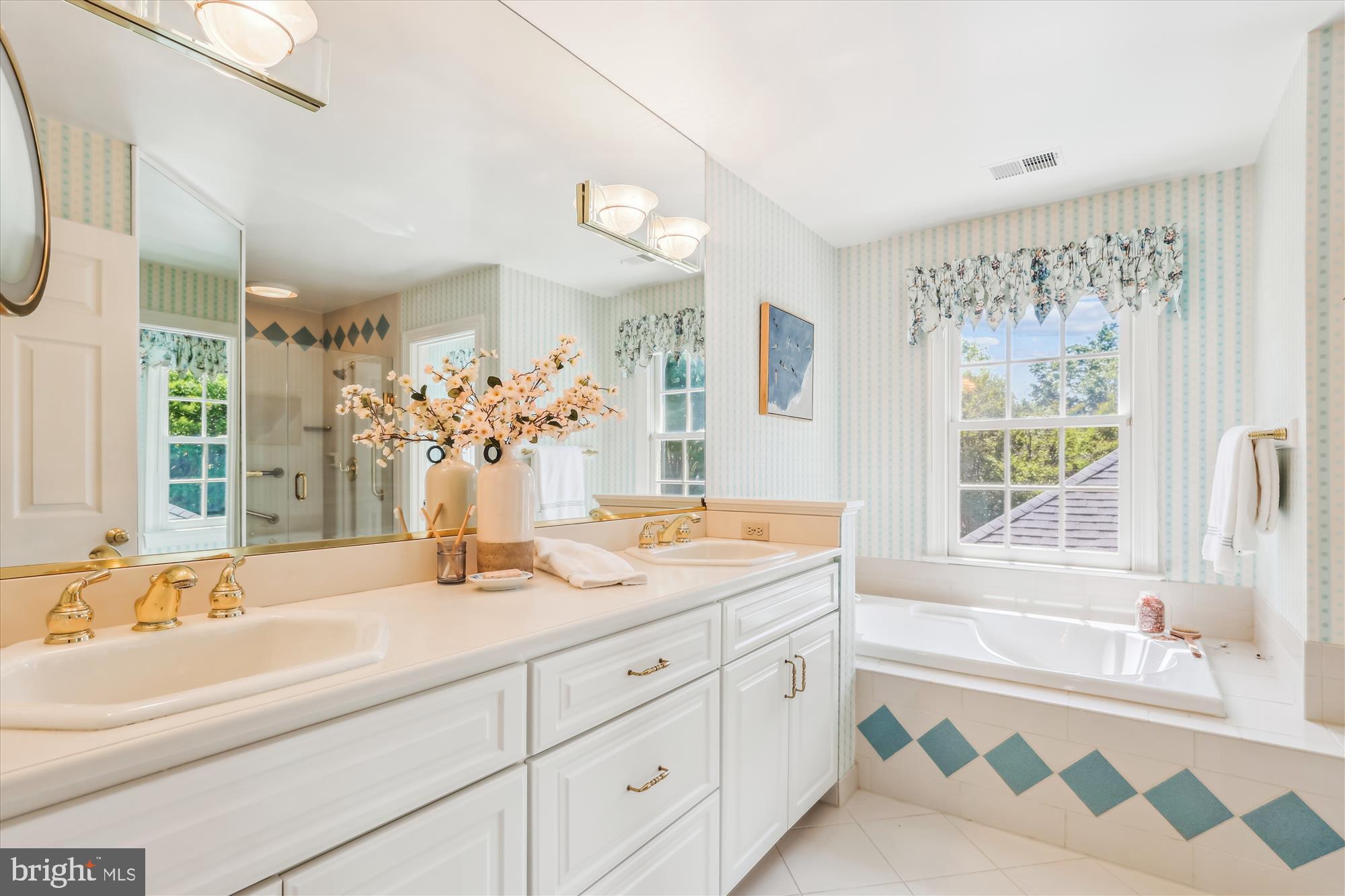 EDDINGTON TERRACE - Residential