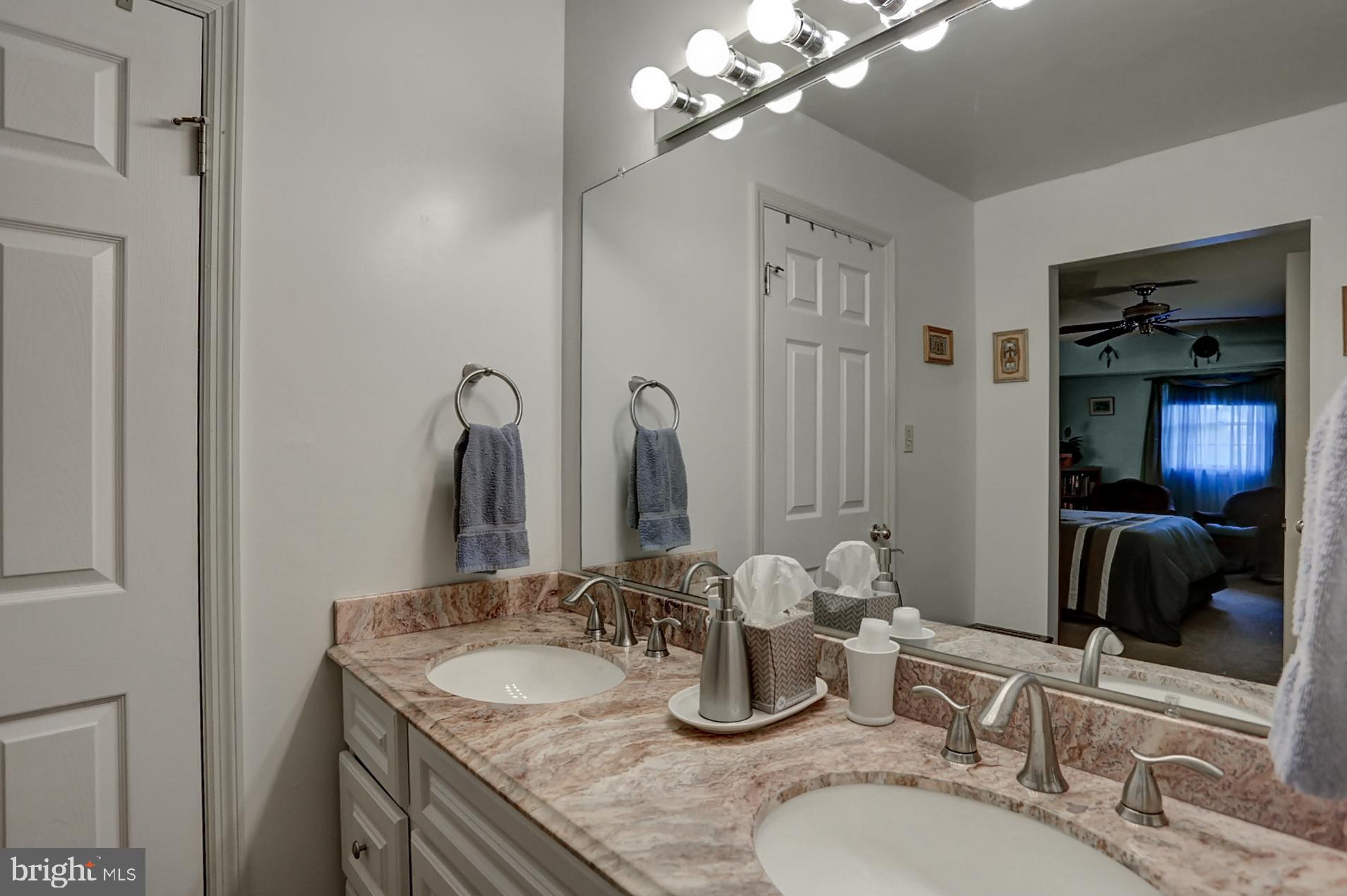 WILSHIRE MEADOWS - Residential